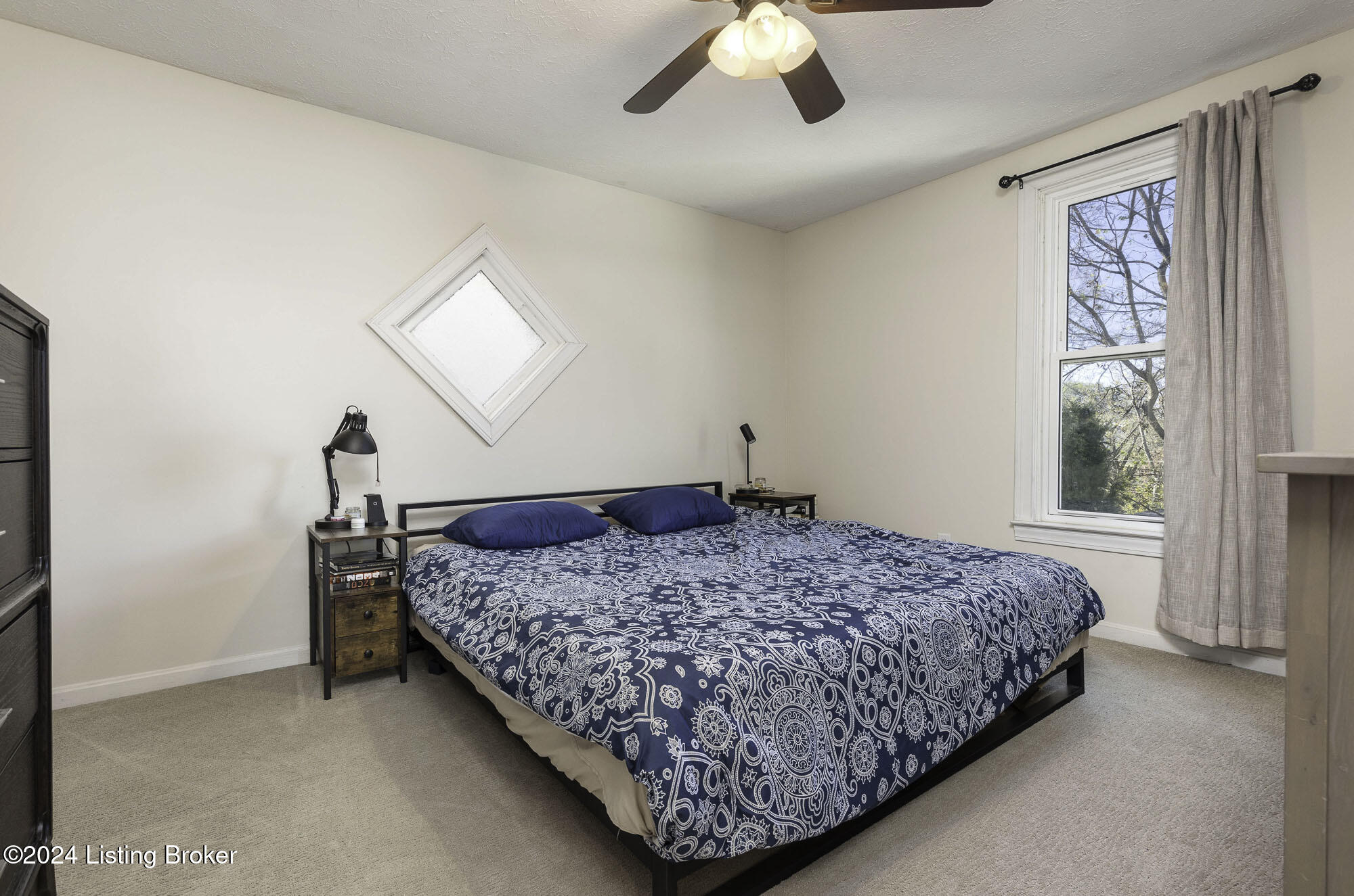 152 N Bellaire Ave