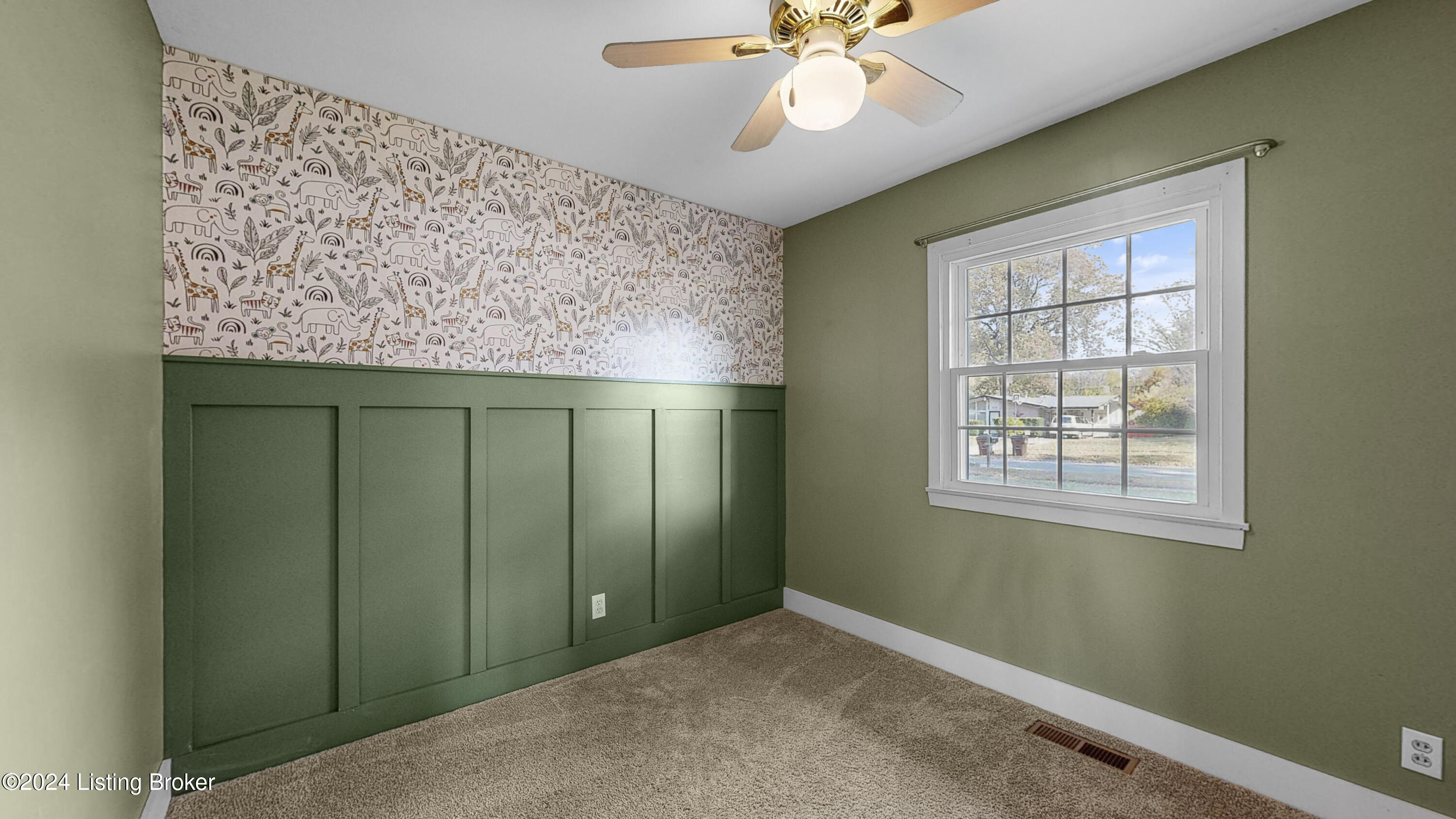 1816 Wickham Way