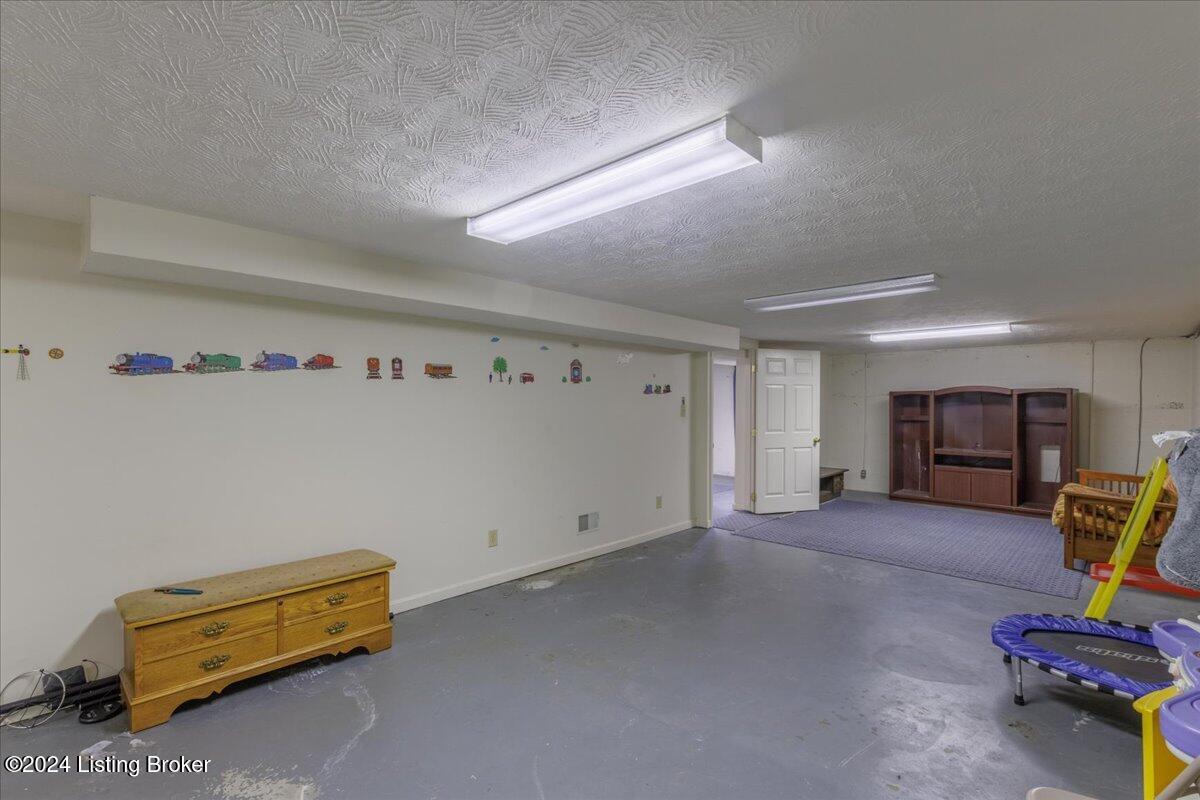 5308 Cherita Rd