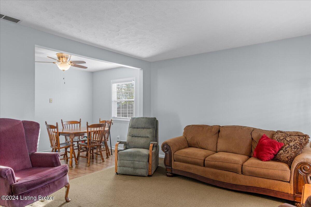 5308 Cherita Rd