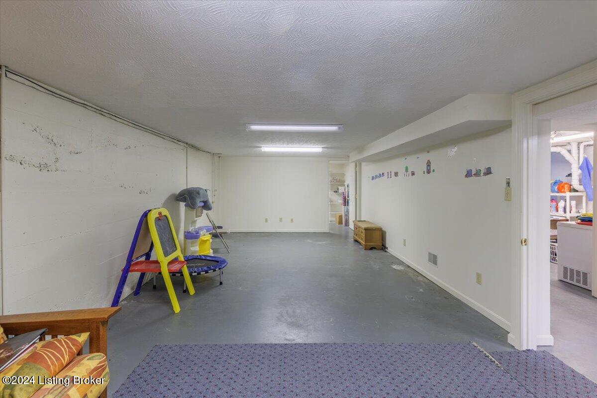 5308 Cherita Rd