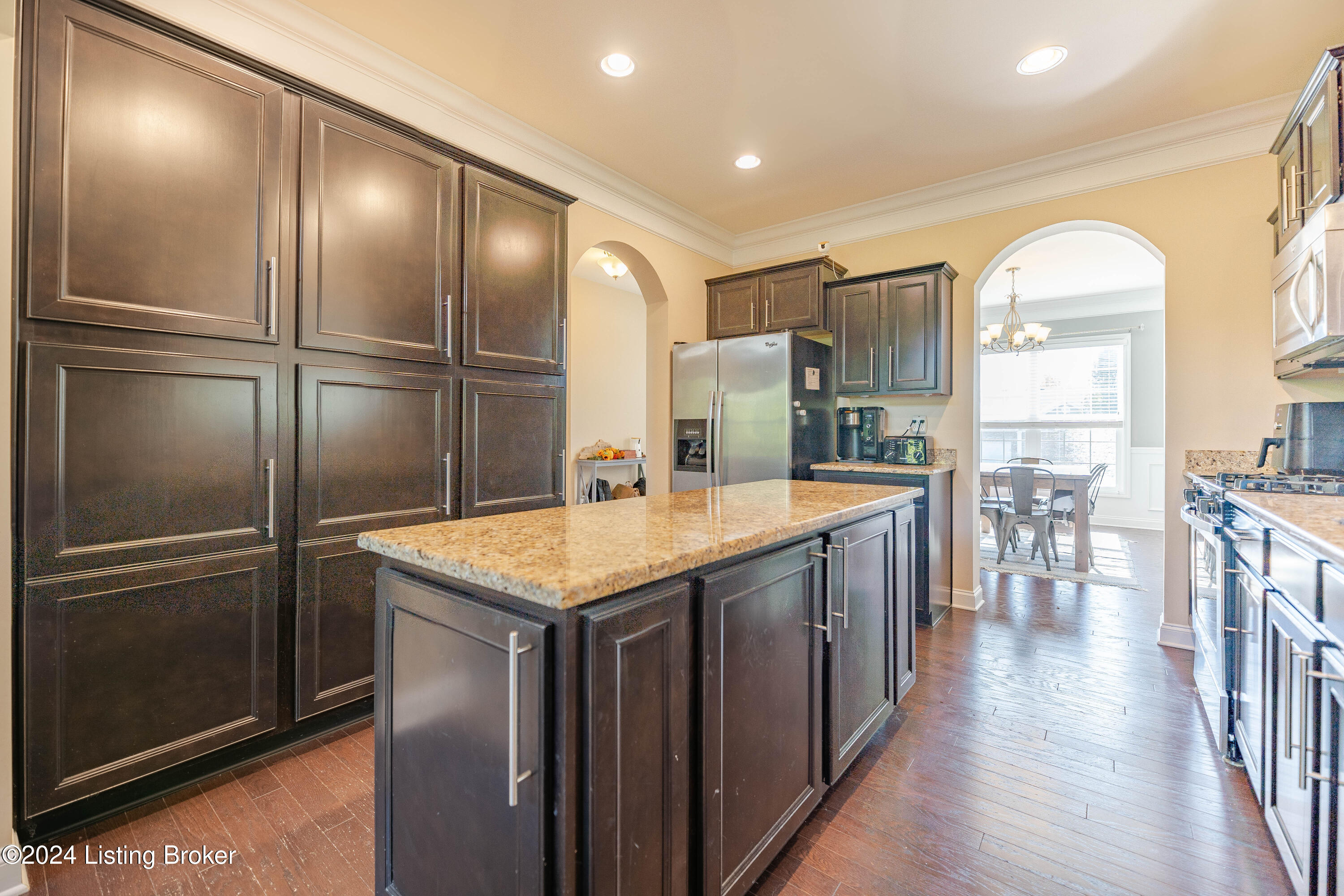 8805 Meadow Sweet Way