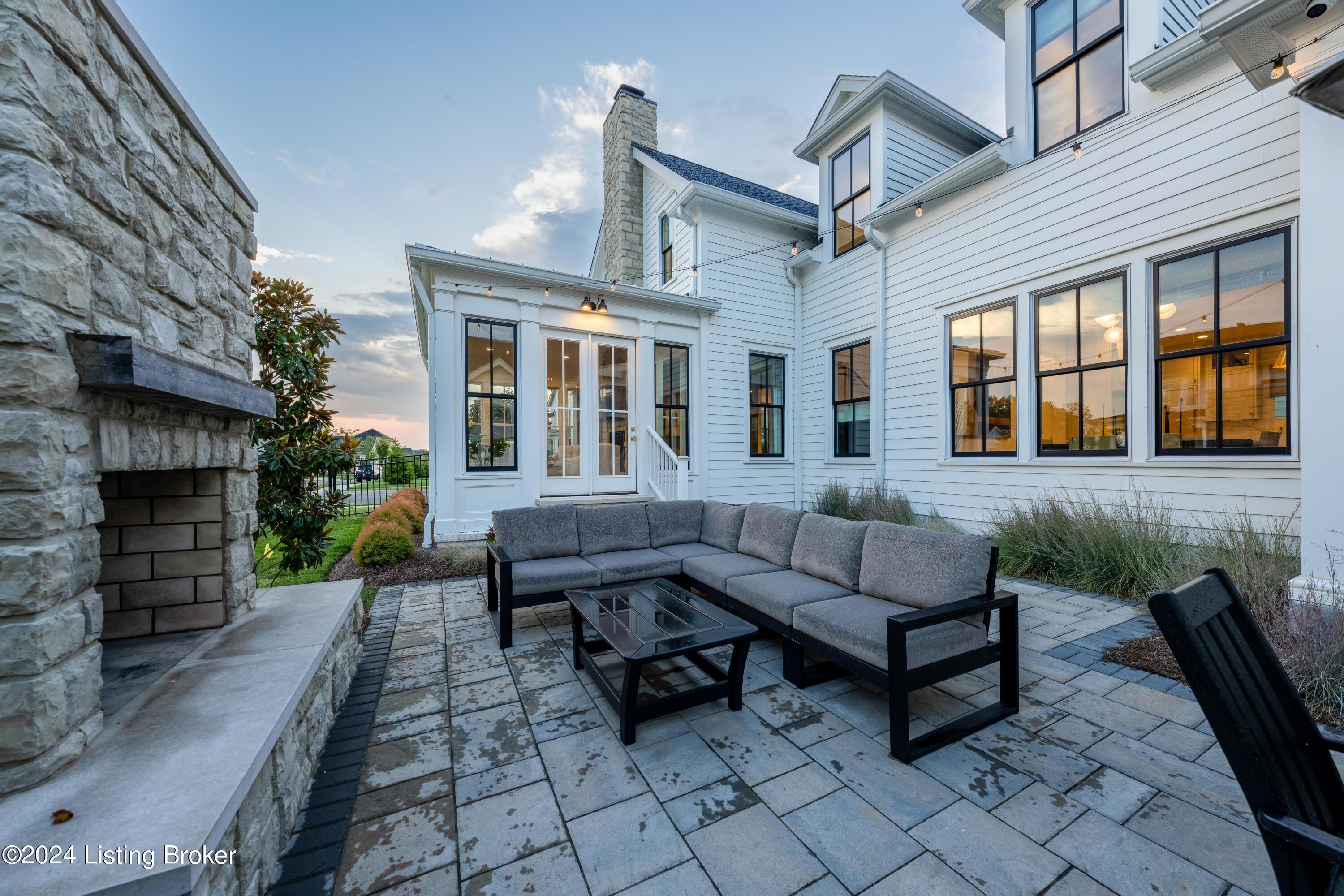 11409 River Beauty Loop