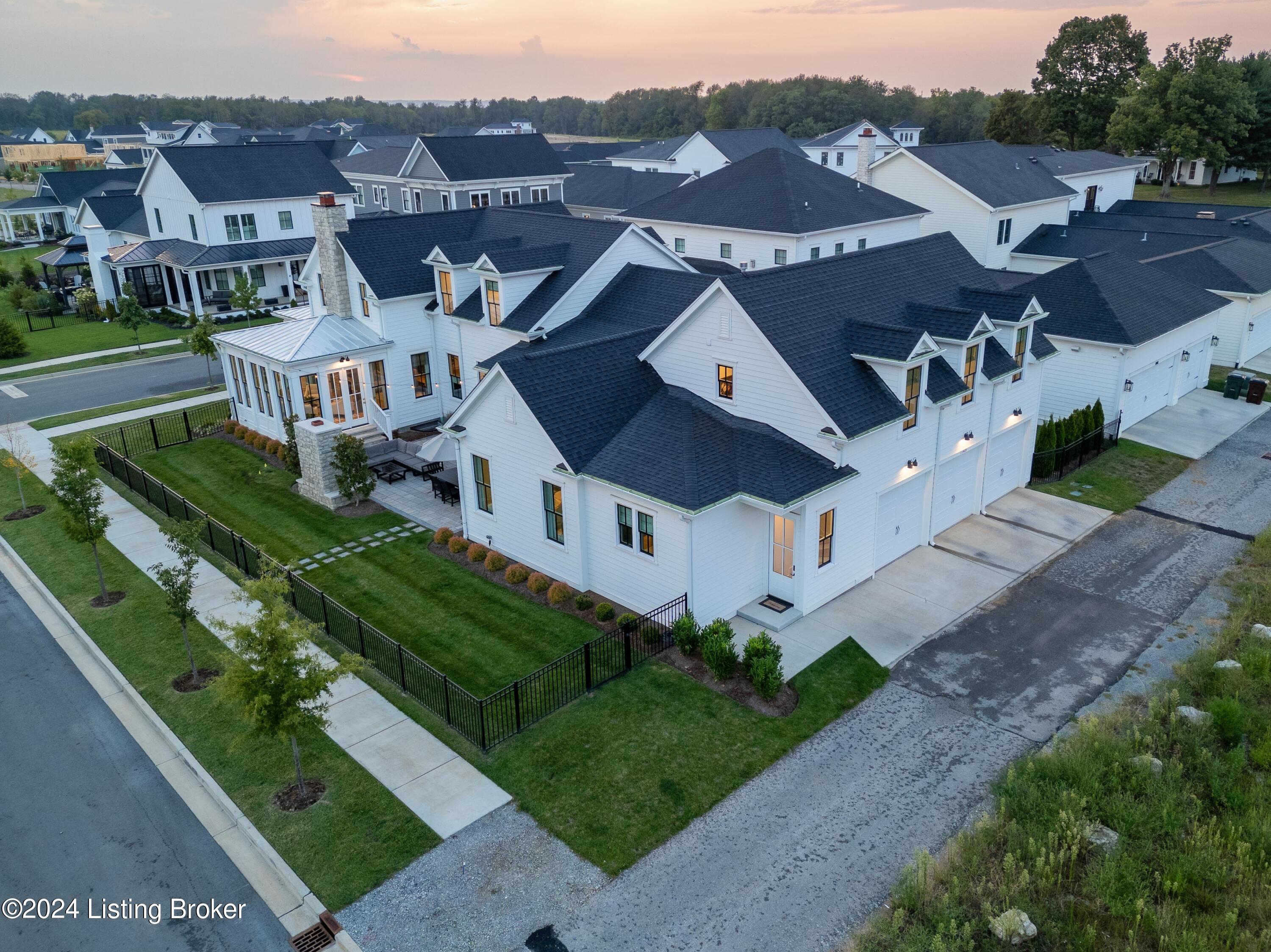 11409 River Beauty Loop