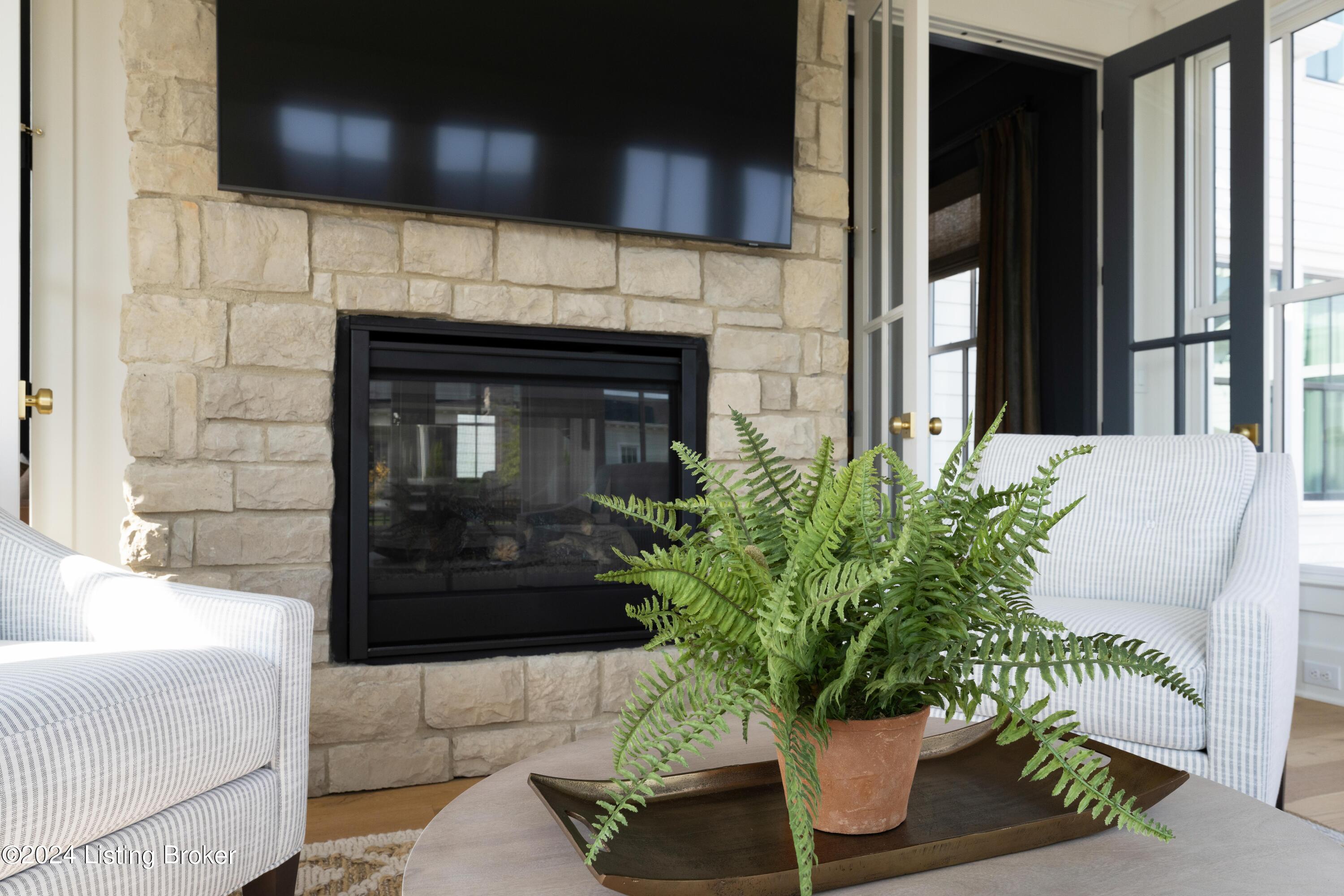 11409 River Beauty Loop