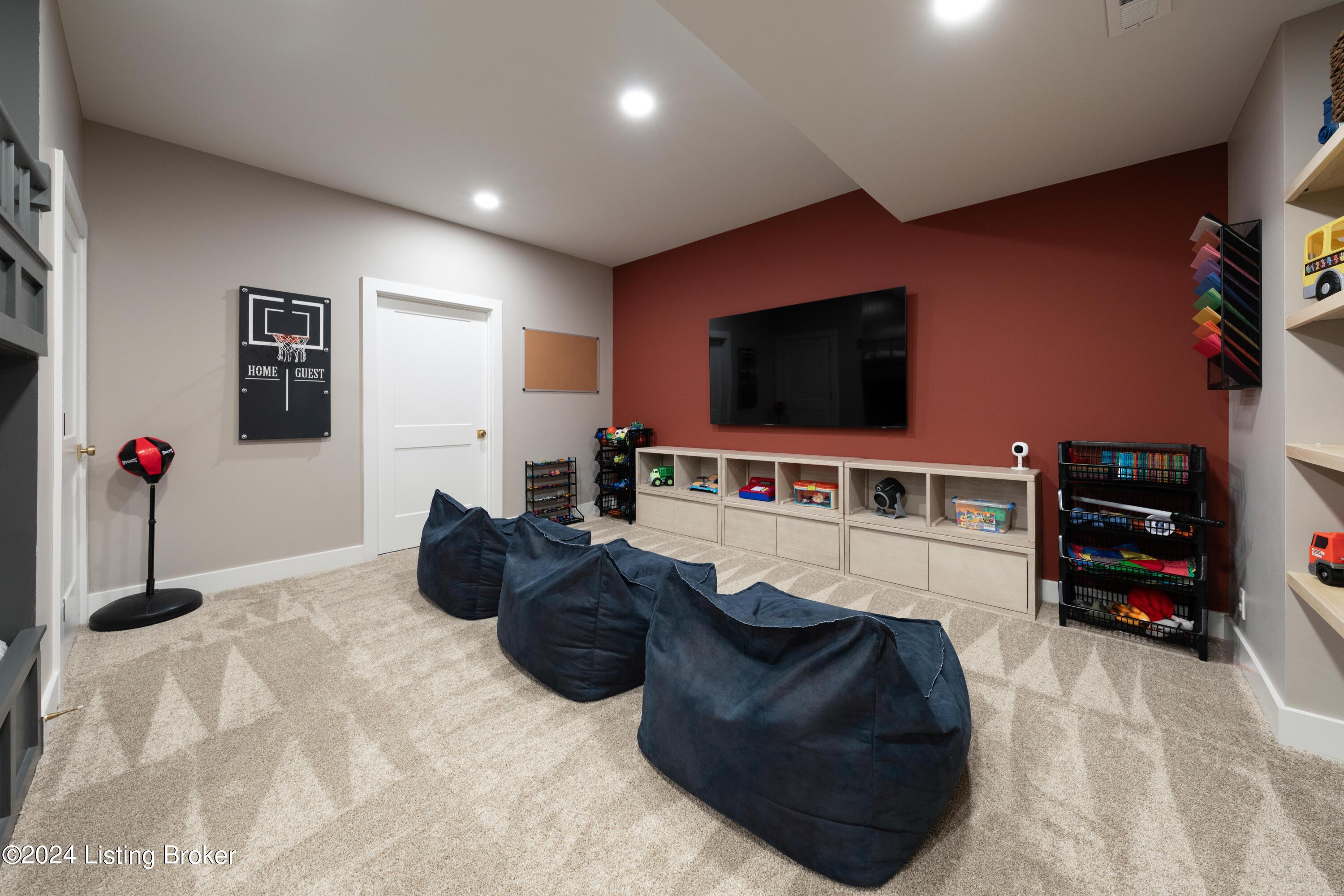 11409 River Beauty Loop