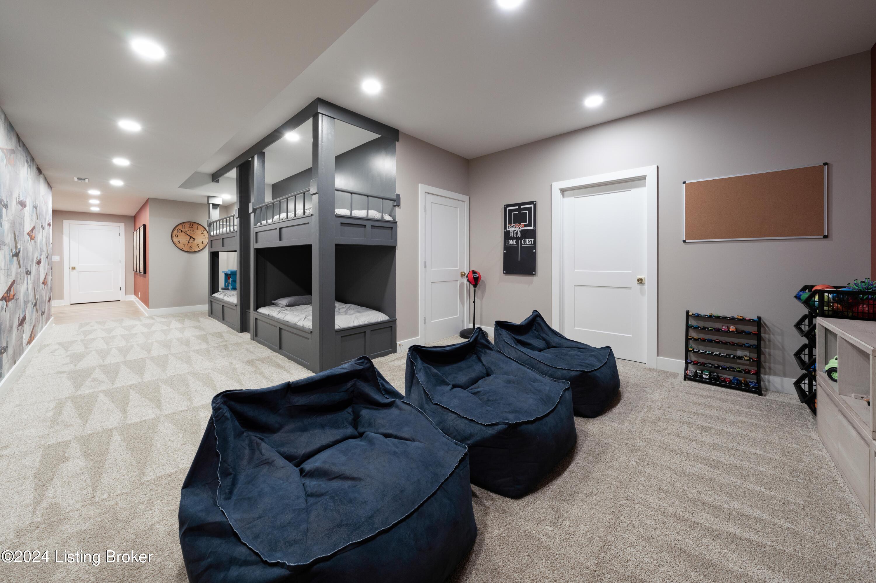 11409 River Beauty Loop