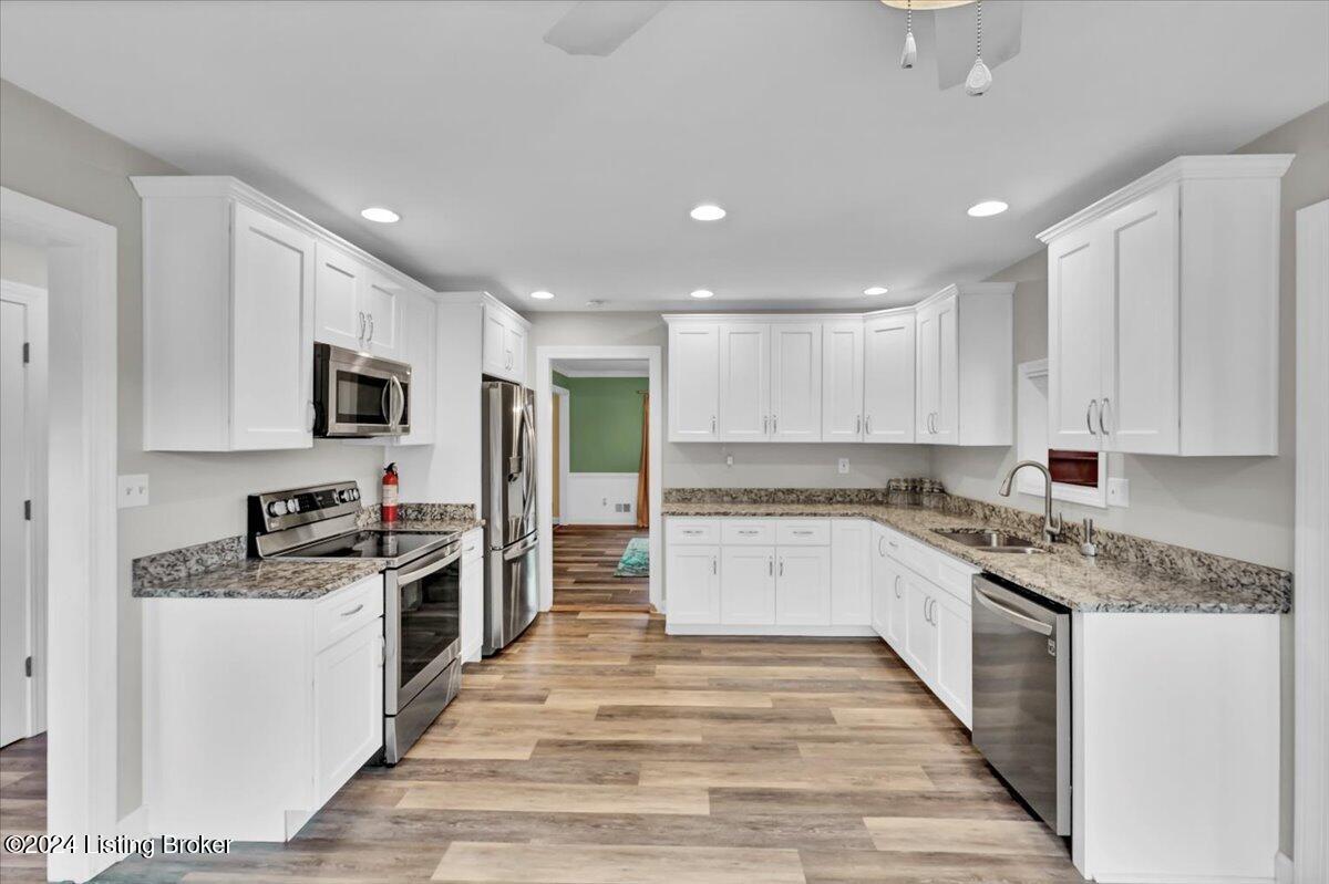 1208 Potomac Pl