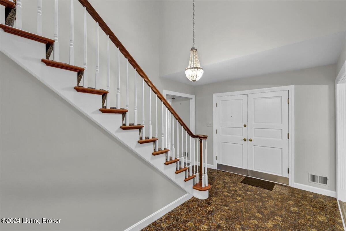 1208 Potomac Pl