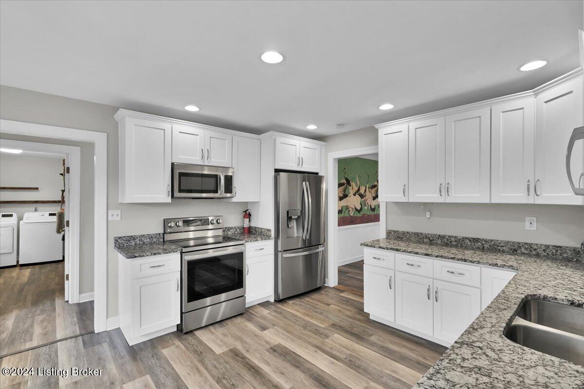 1208 Potomac Pl