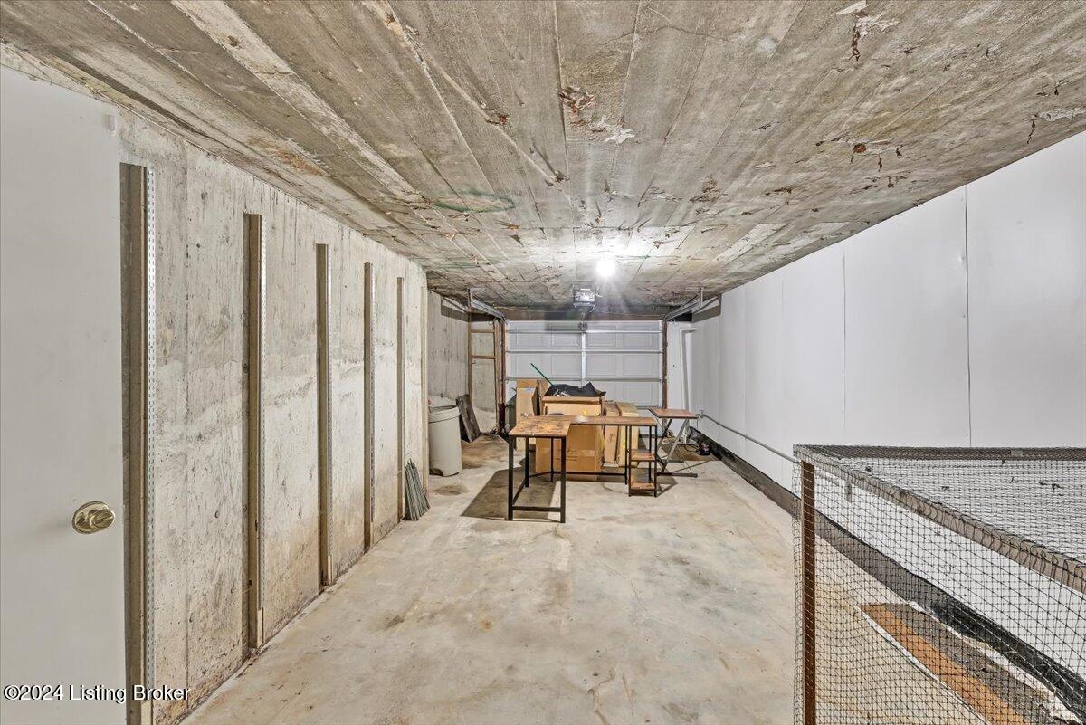 1208 Potomac Pl