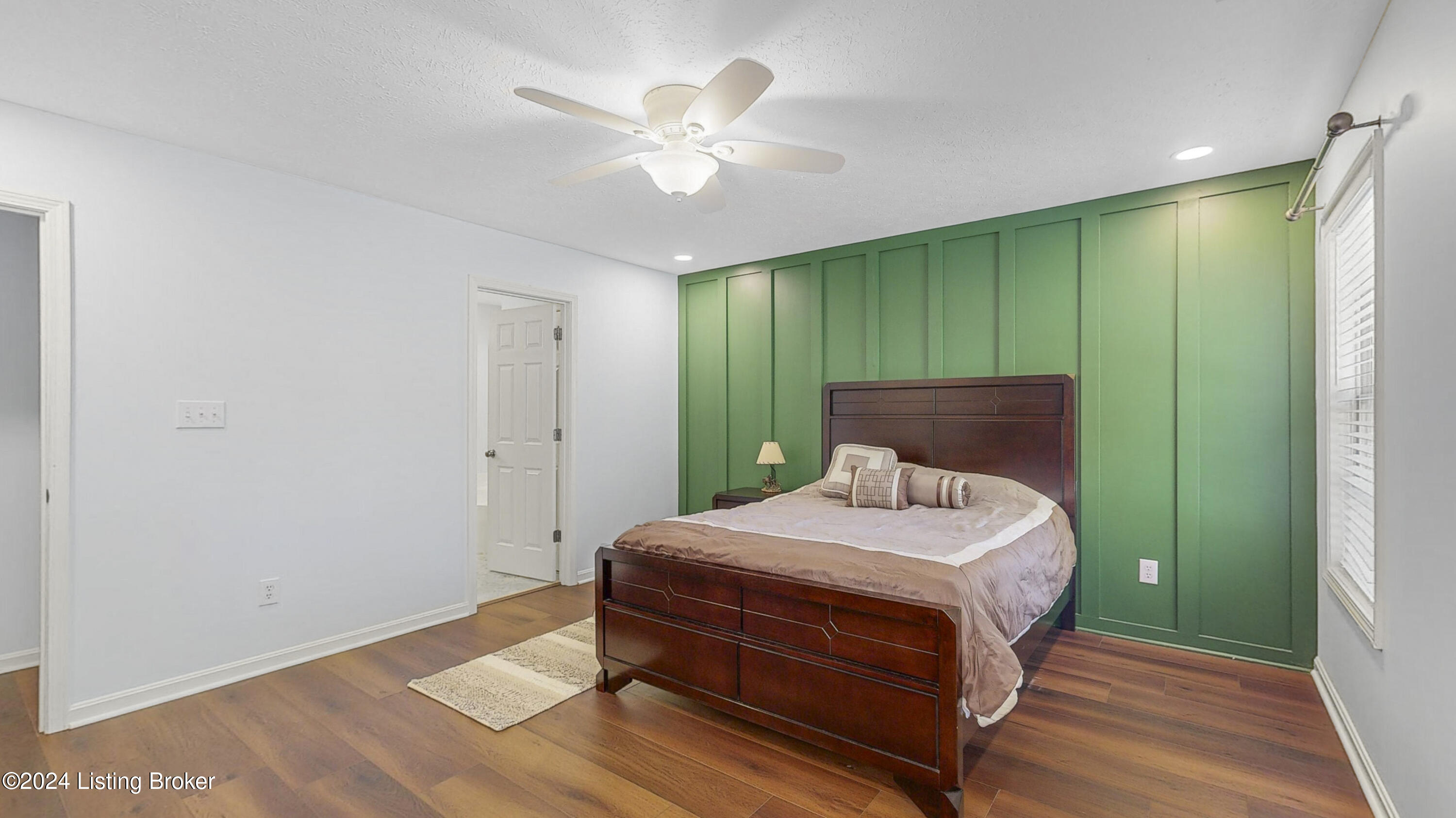 2107 Carabiner Way