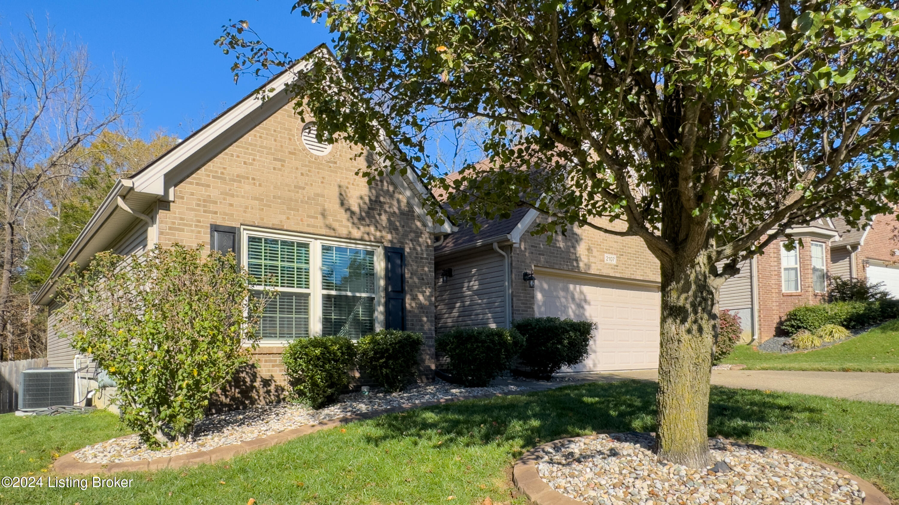 2107 Carabiner Way