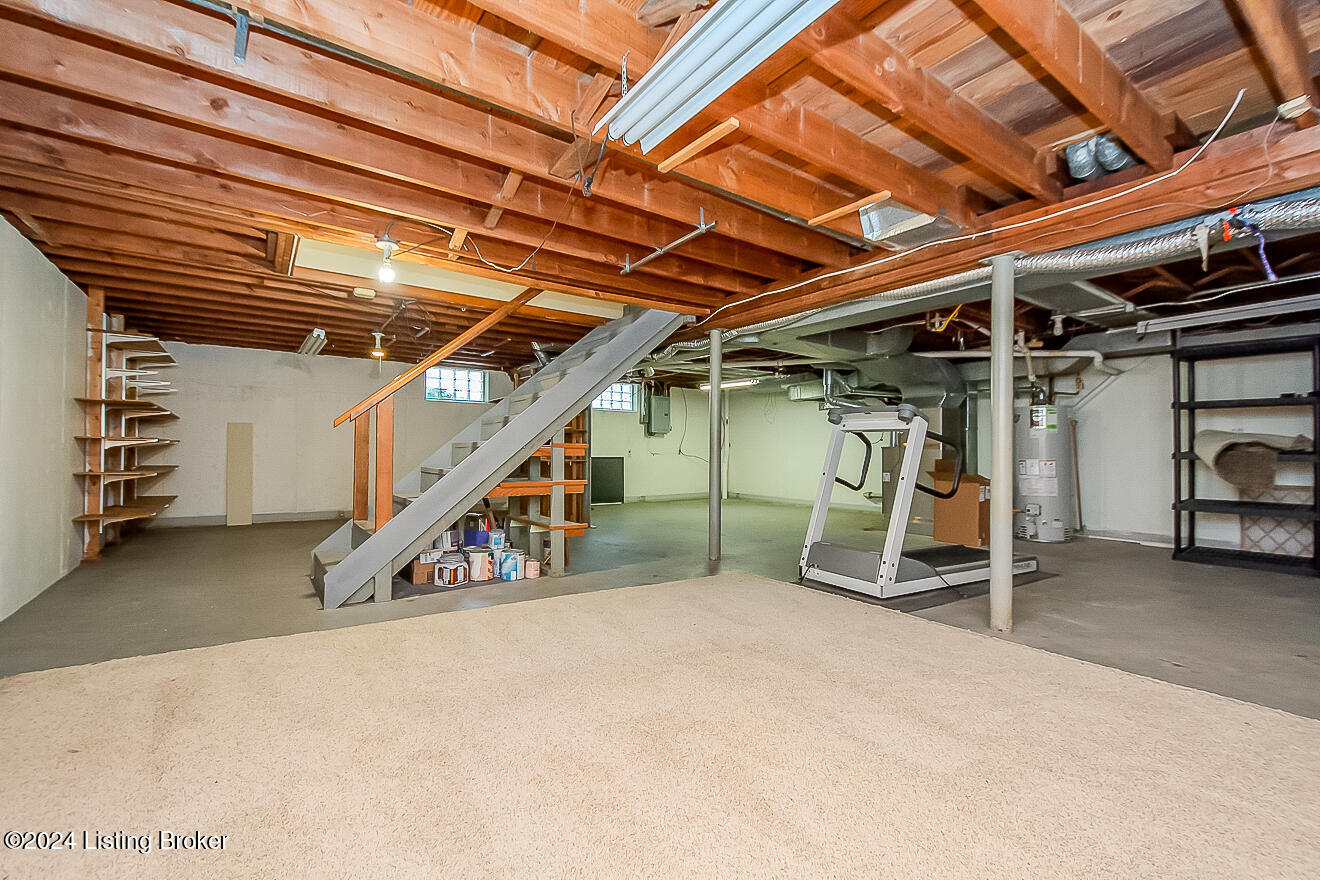 2921 Richland Ave