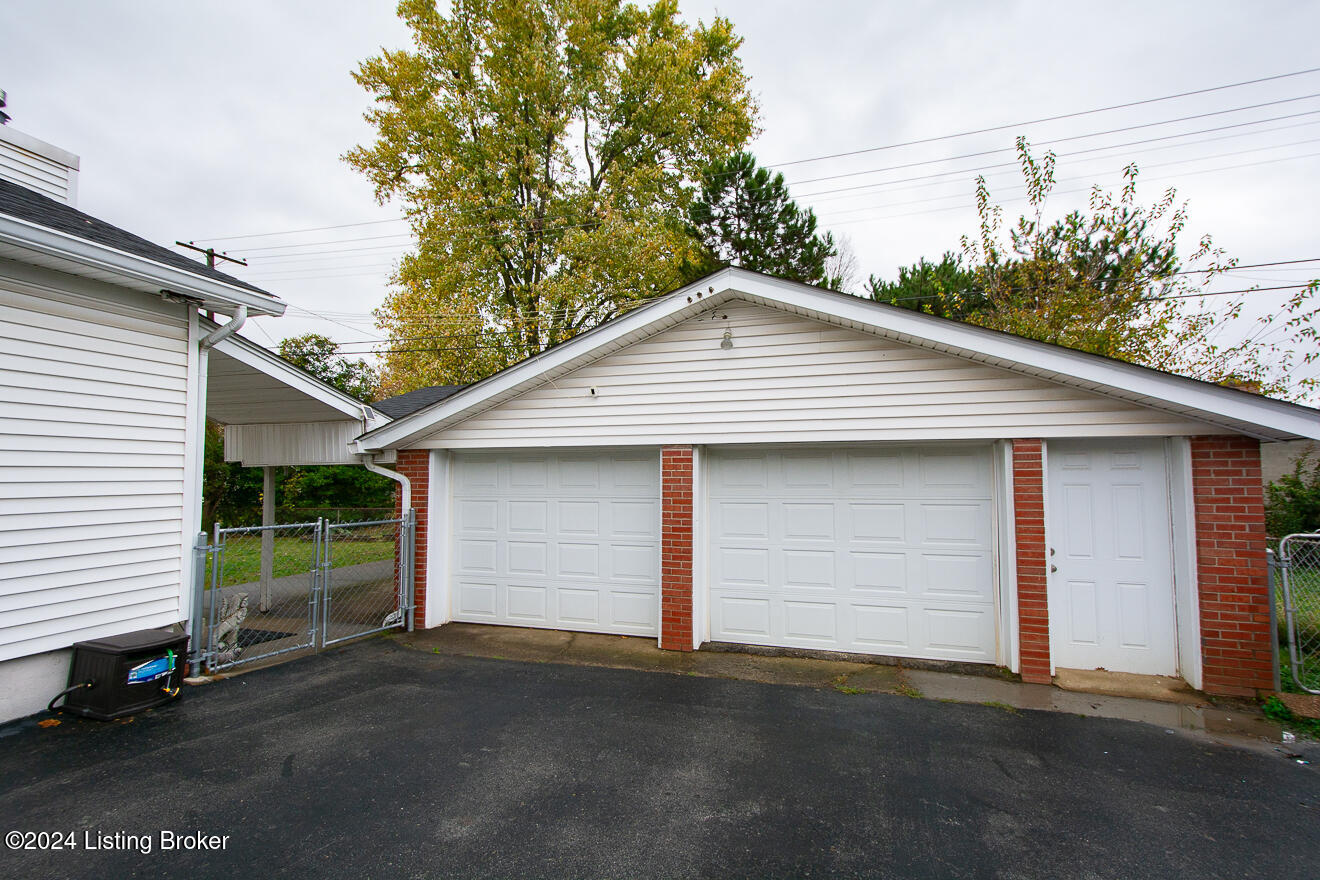 2921 Richland Ave