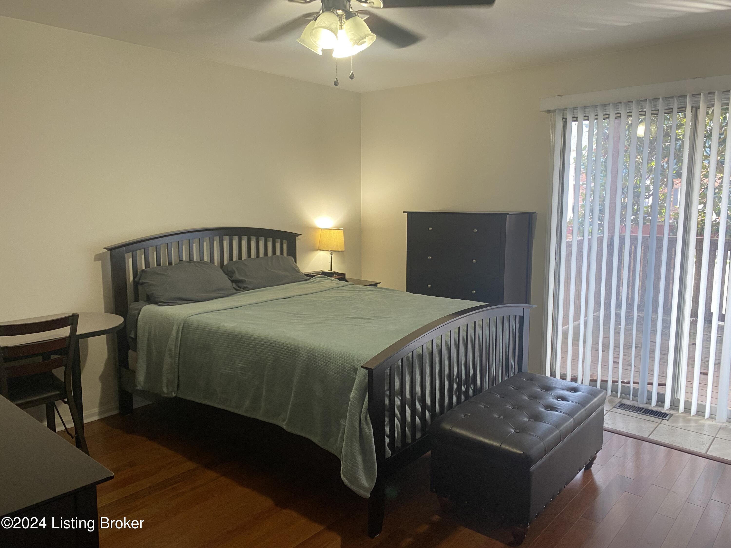 1936 Goldsmith Ln APT 3