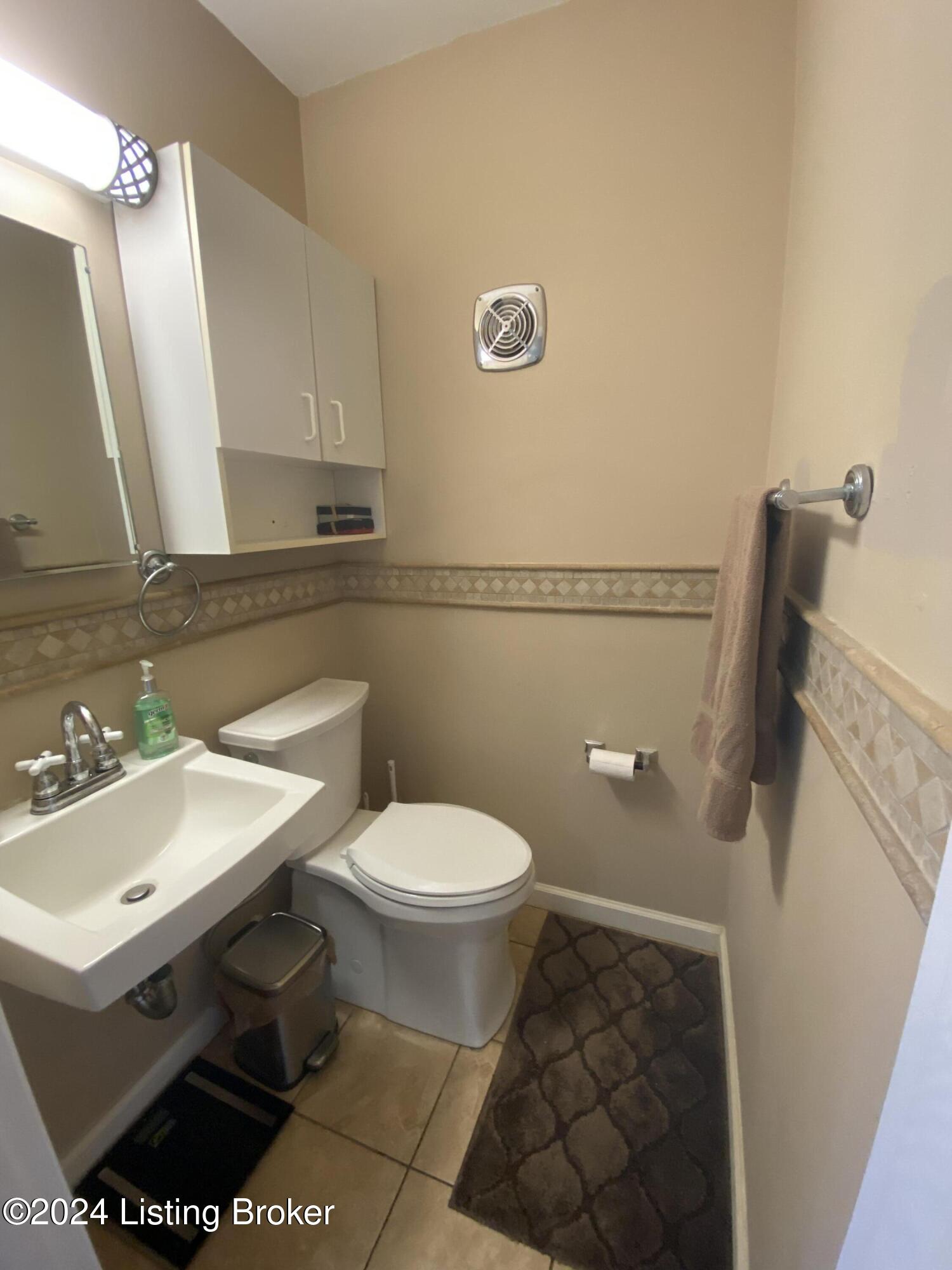 1936 Goldsmith Ln APT 3