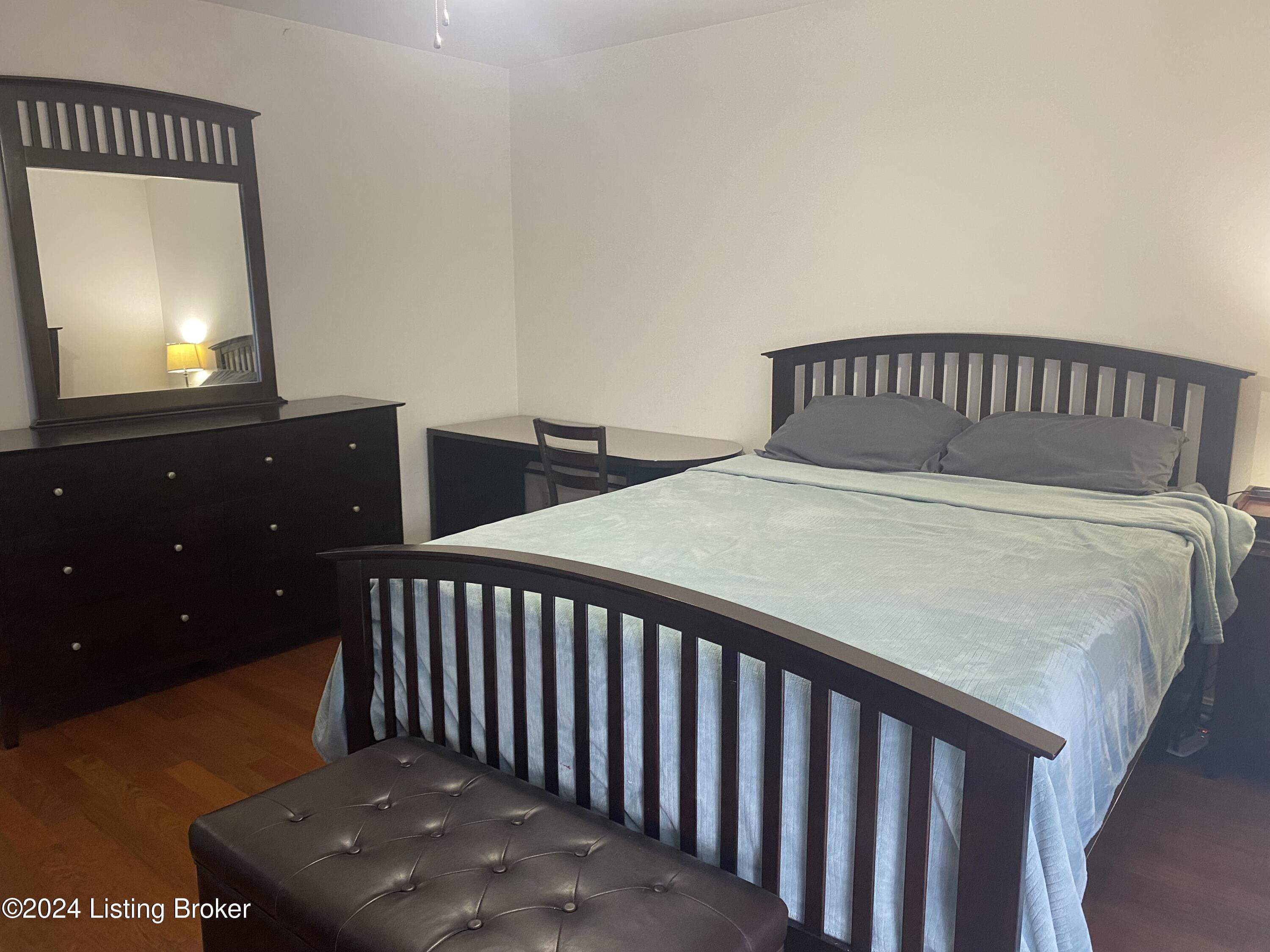 1936 Goldsmith Ln APT 3