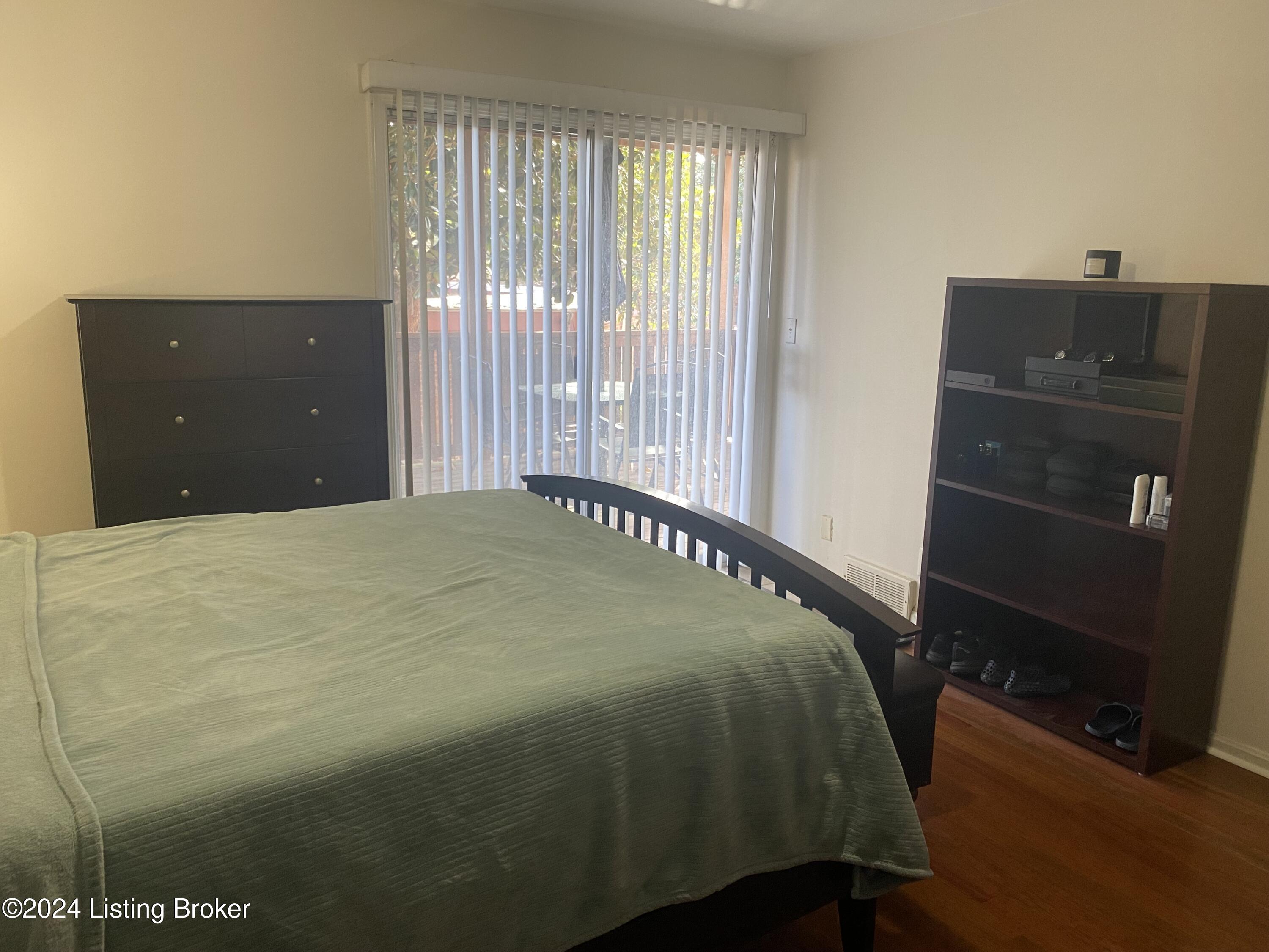 1936 Goldsmith Ln APT 3