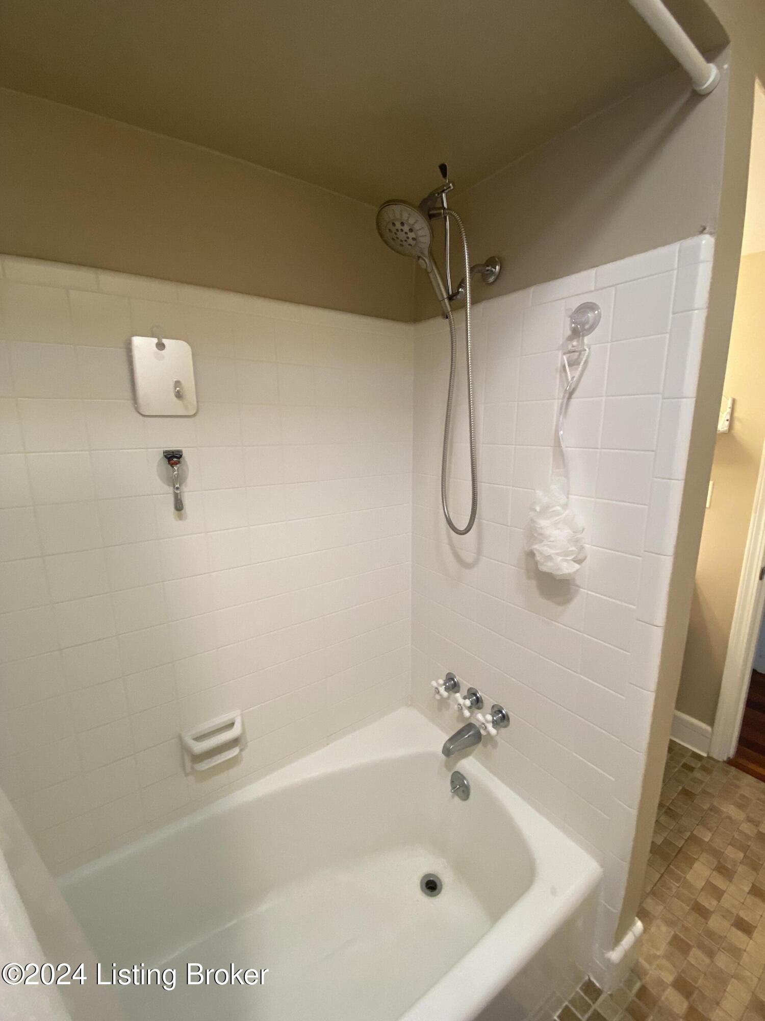1936 Goldsmith Ln APT 3