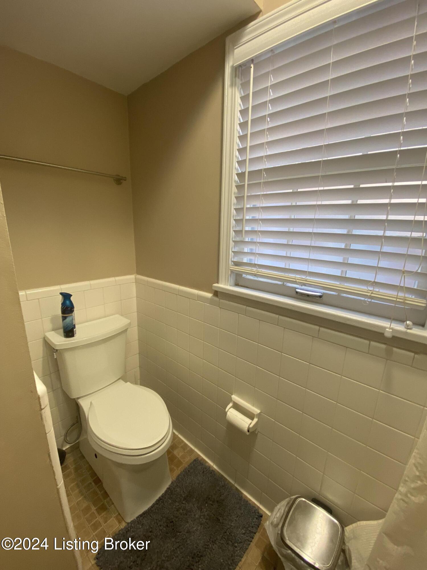 1936 Goldsmith Ln APT 3