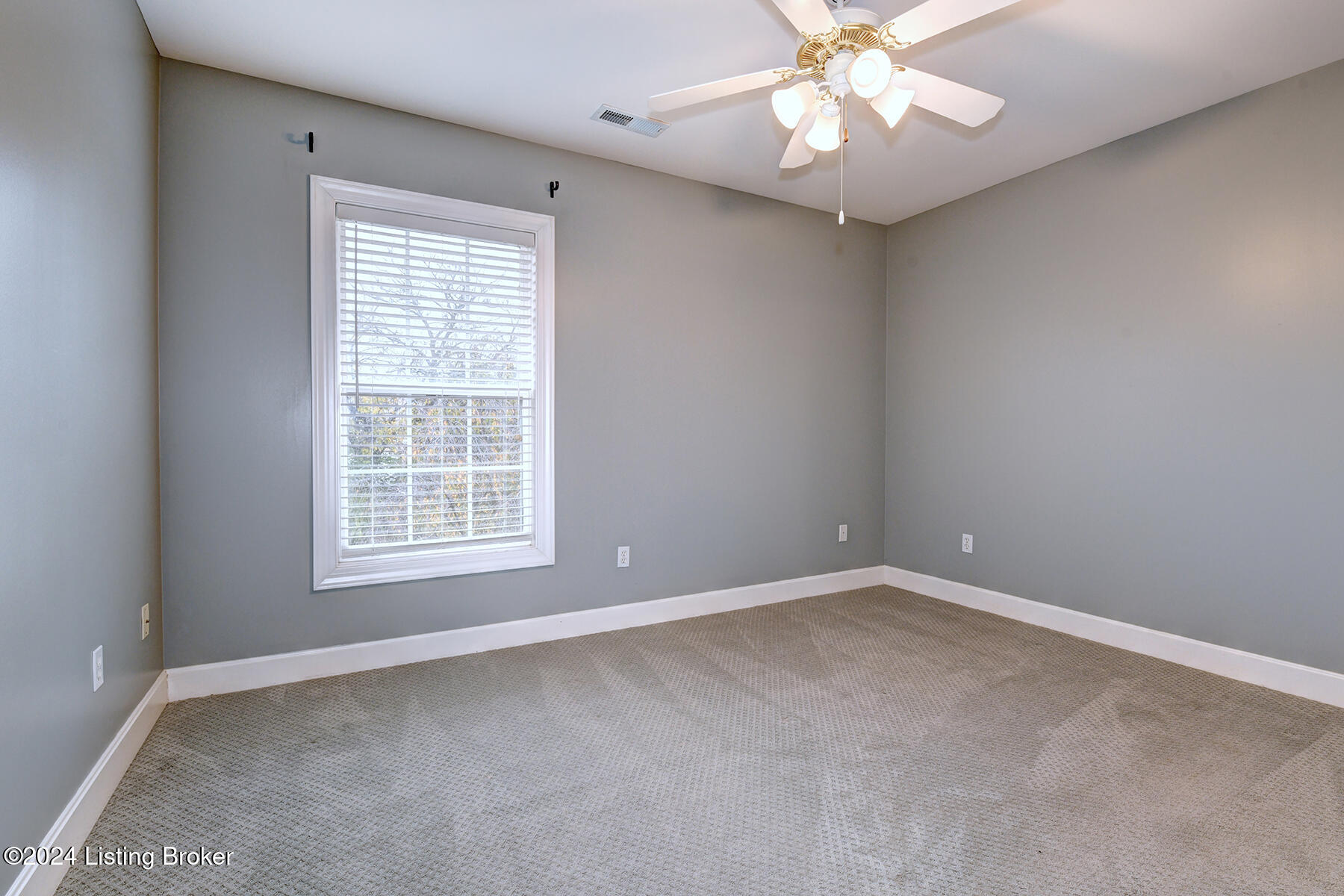 8603 Applegate Village Dr