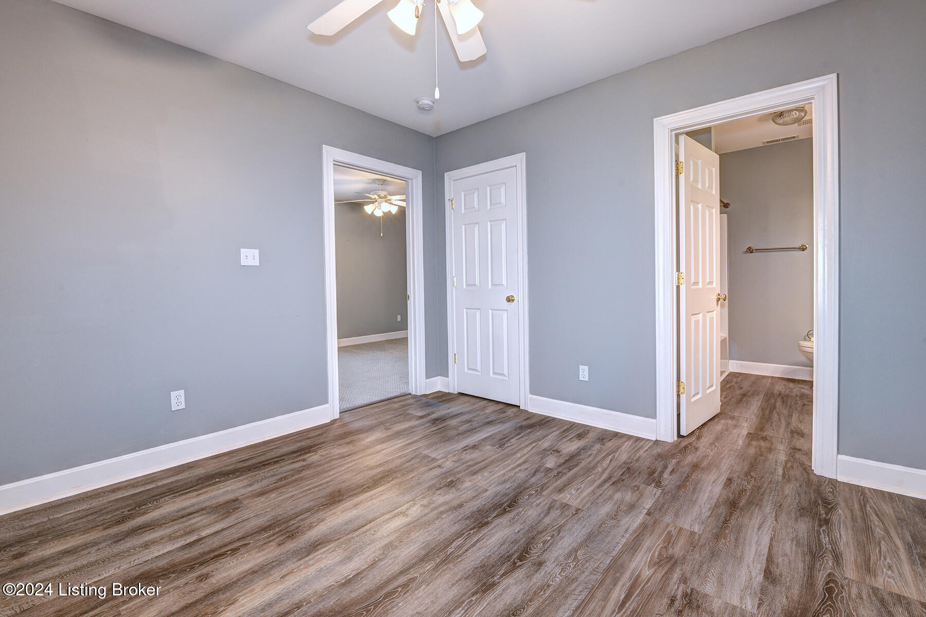 8603 Applegate Village Dr