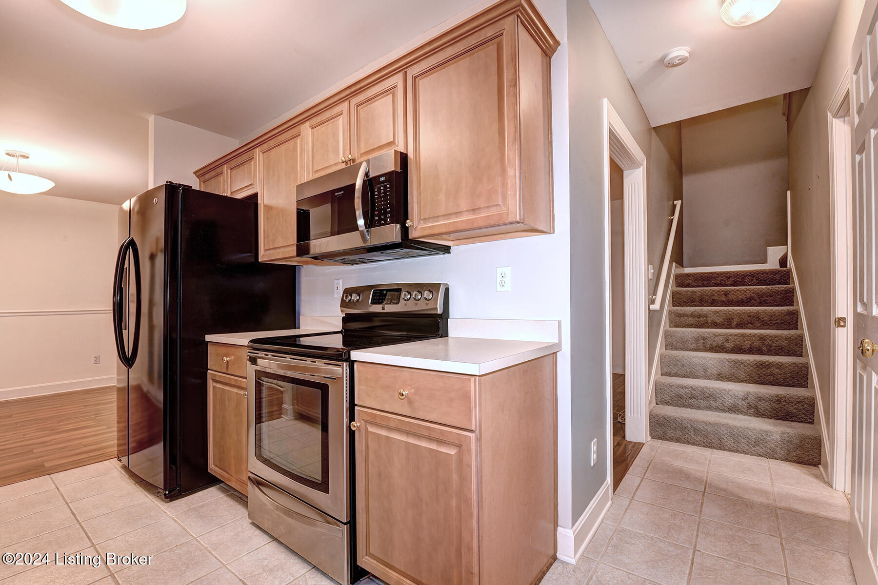 8603 Applegate Village Dr