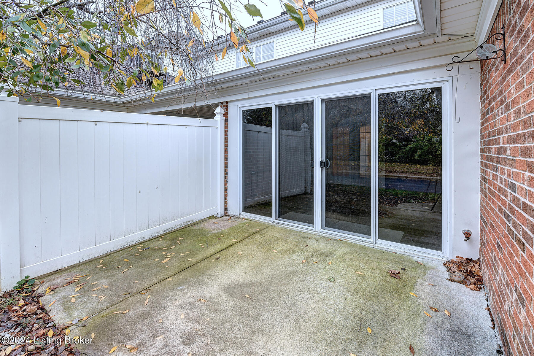 8603 Applegate Village Dr