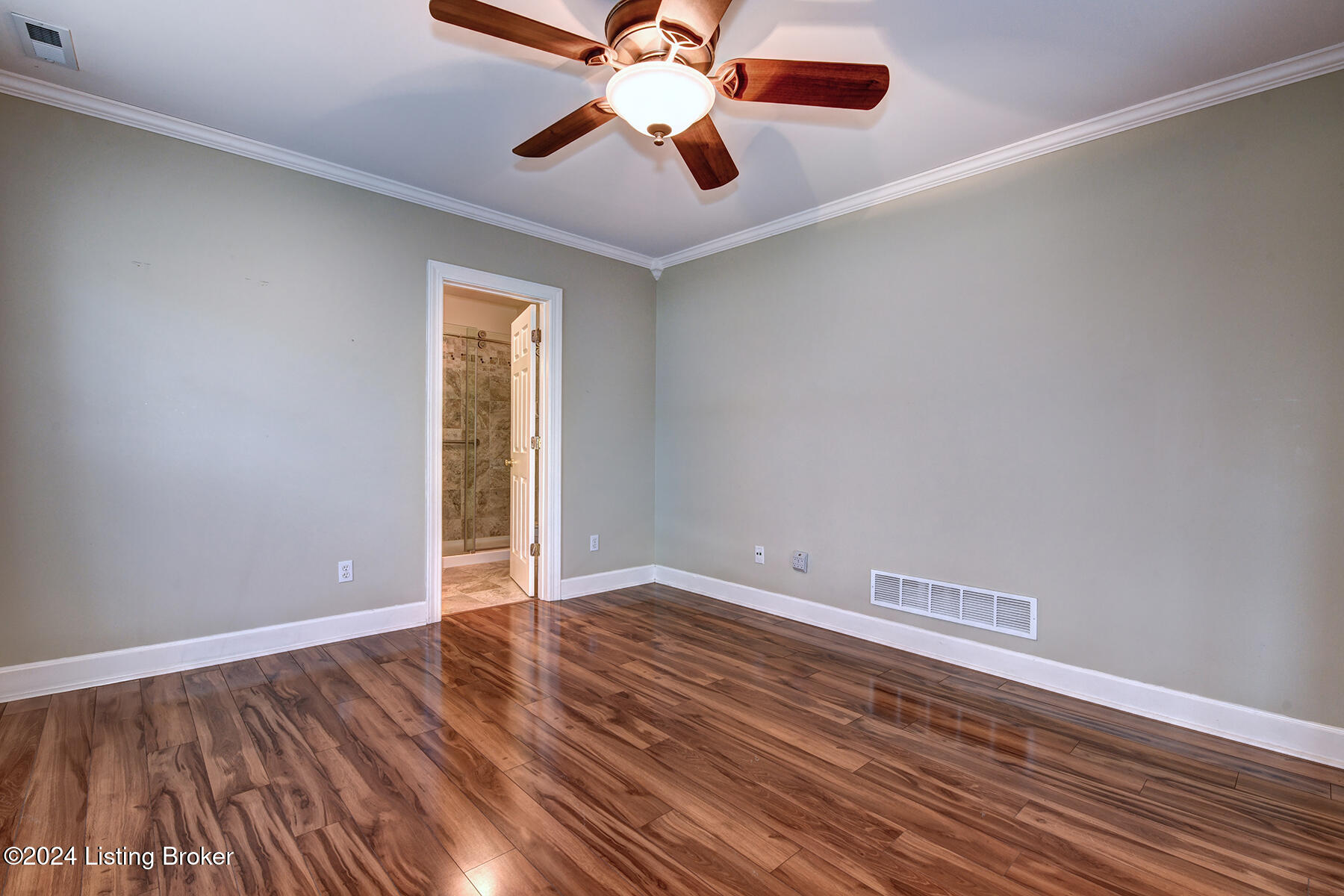 8603 Applegate Village Dr