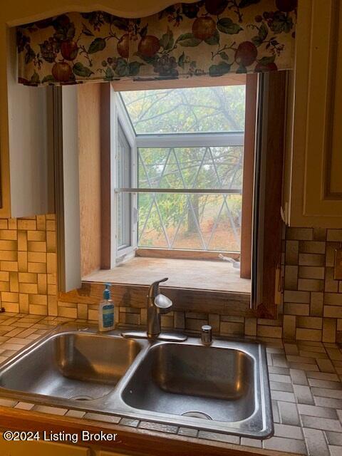 8602 Codington Ct