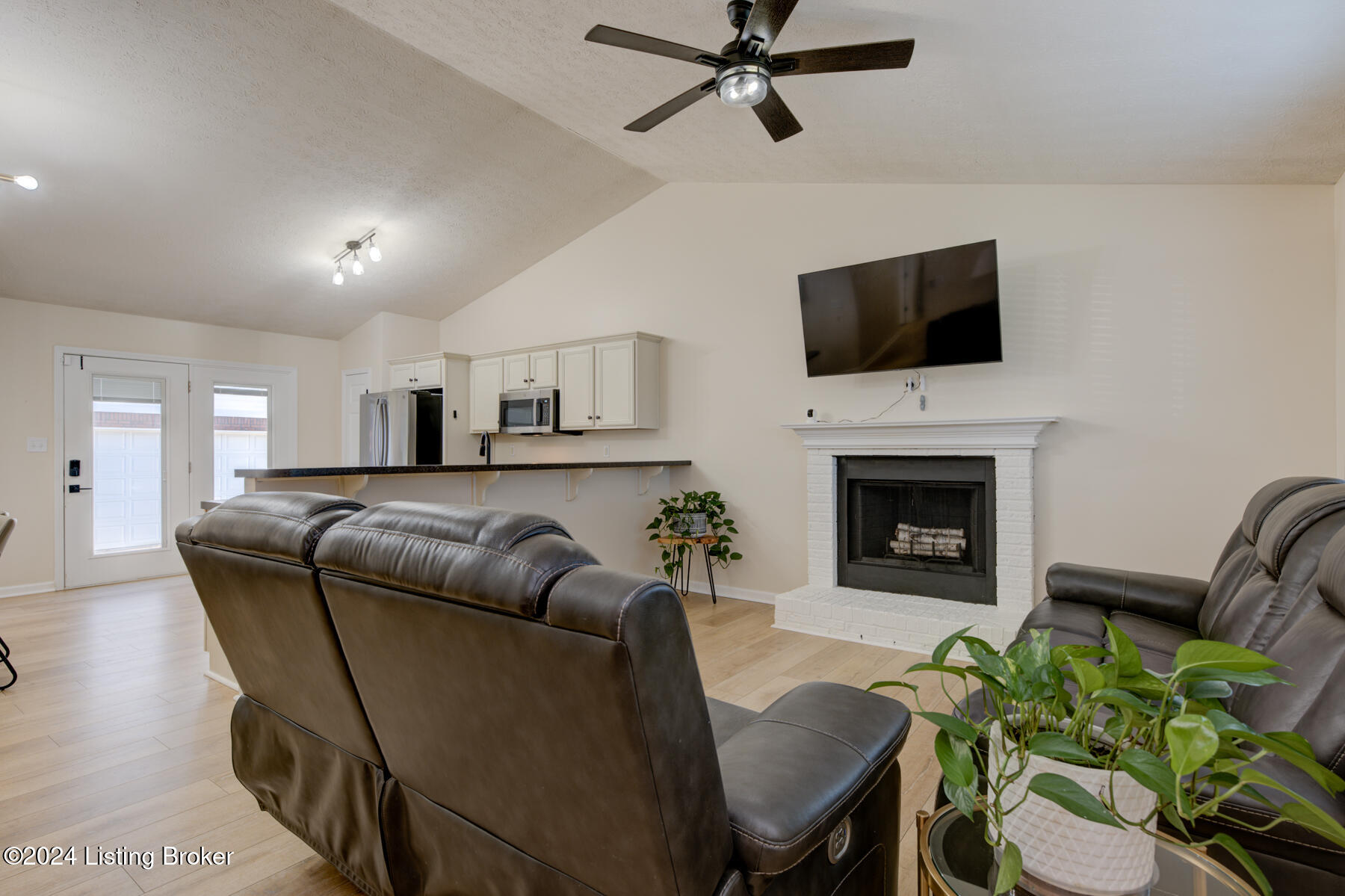 402 Babe Dr