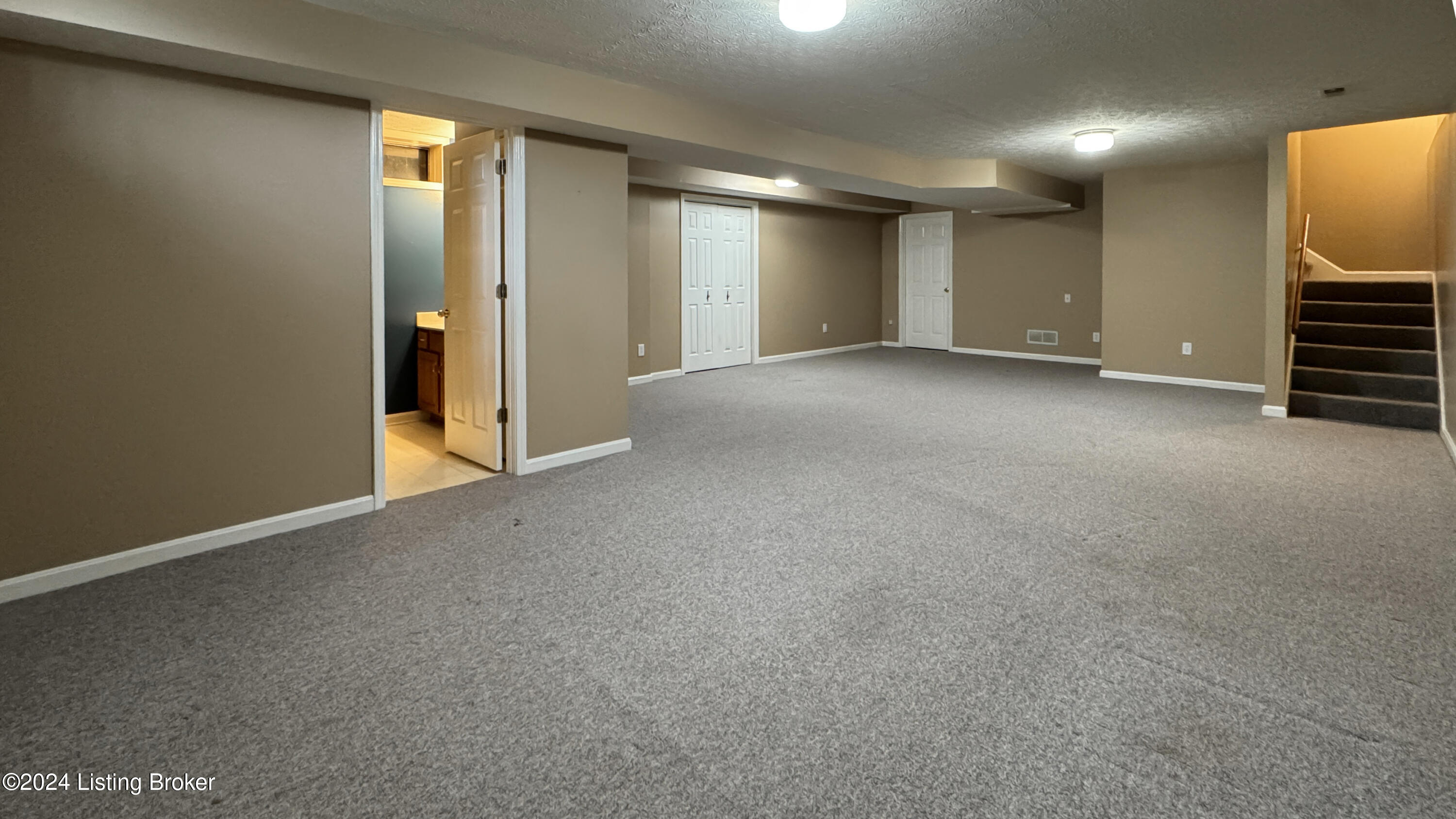 8700 Brittany Dr