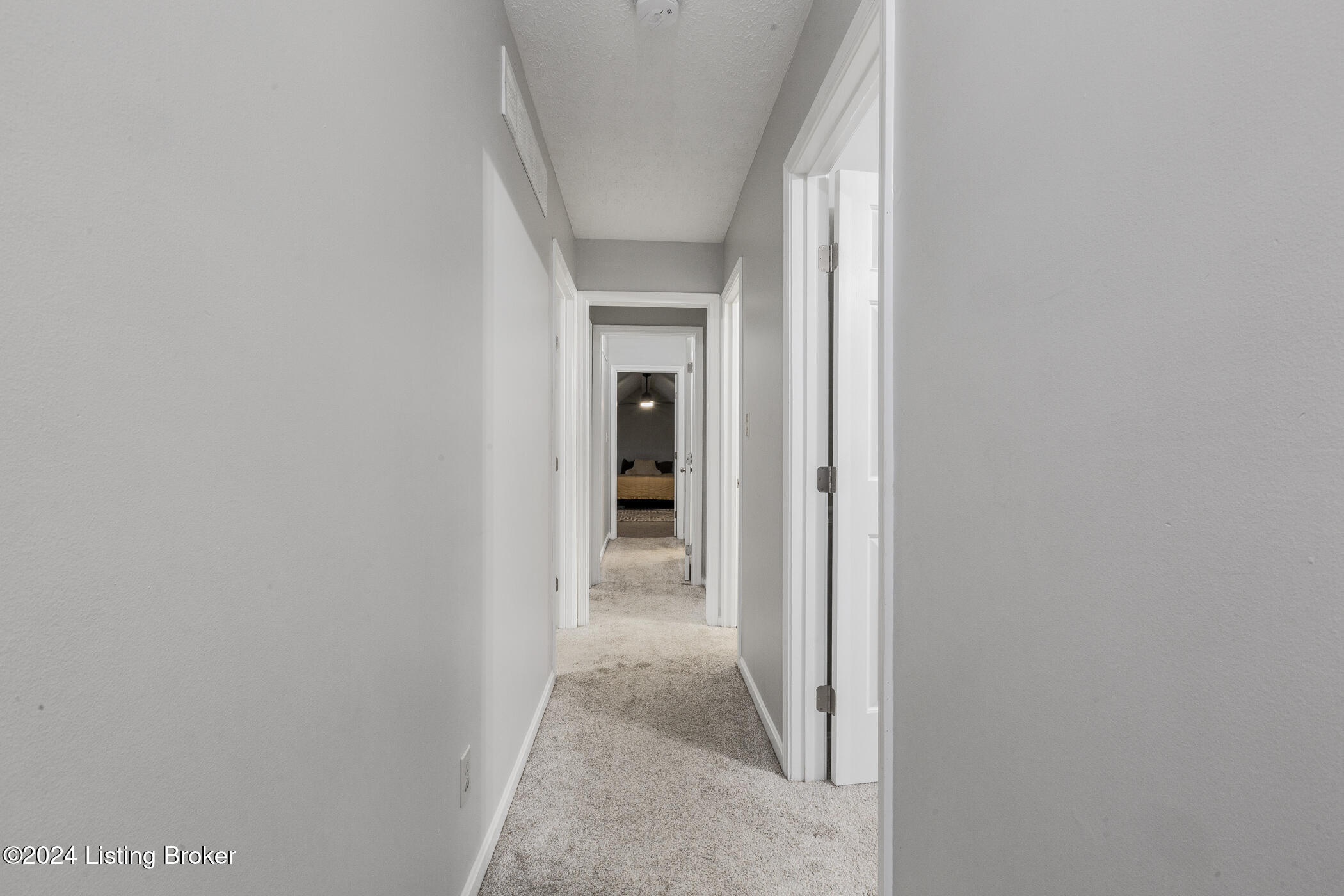 4400 Eagles Cove Ct