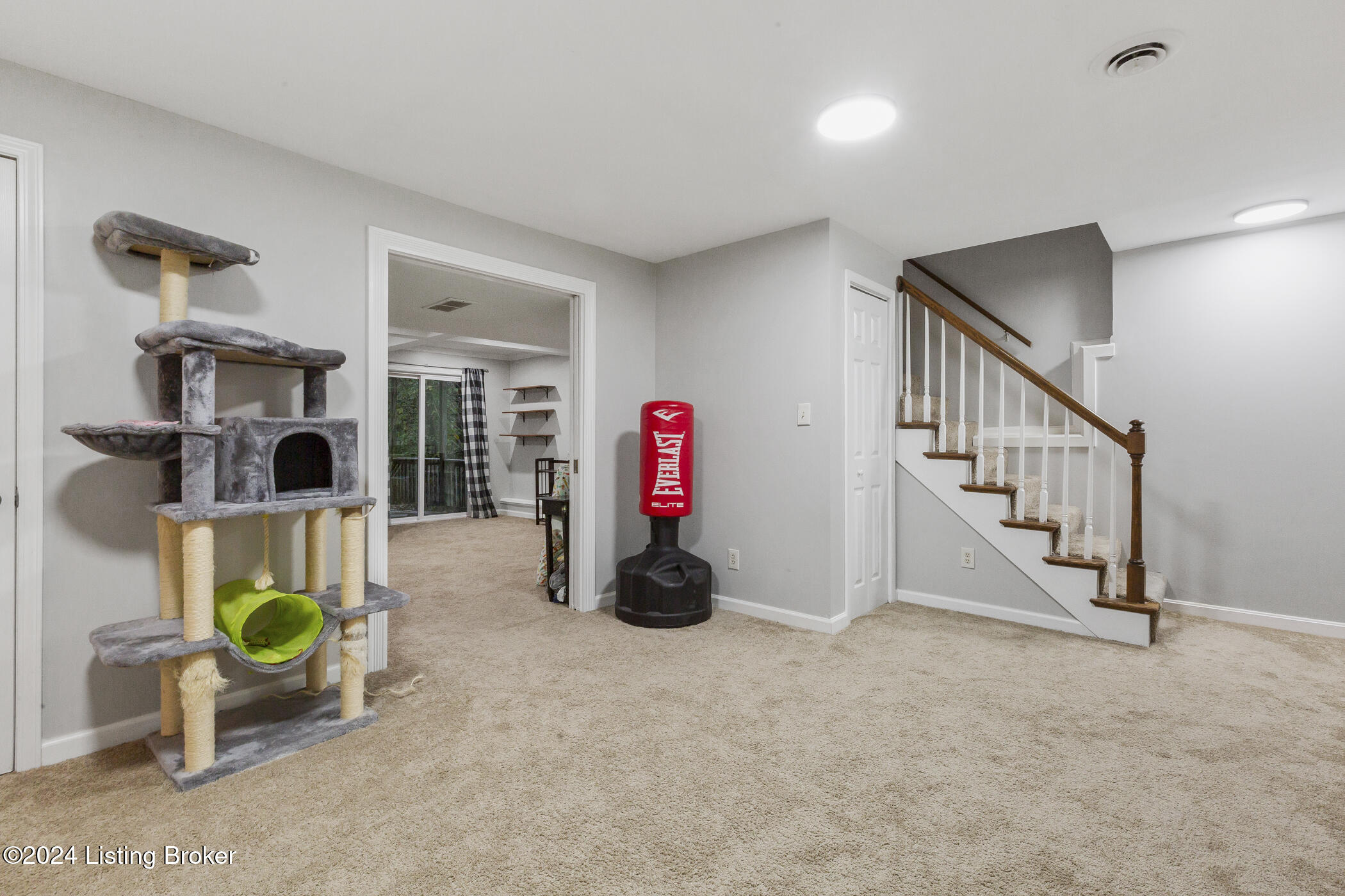 4400 Eagles Cove Ct