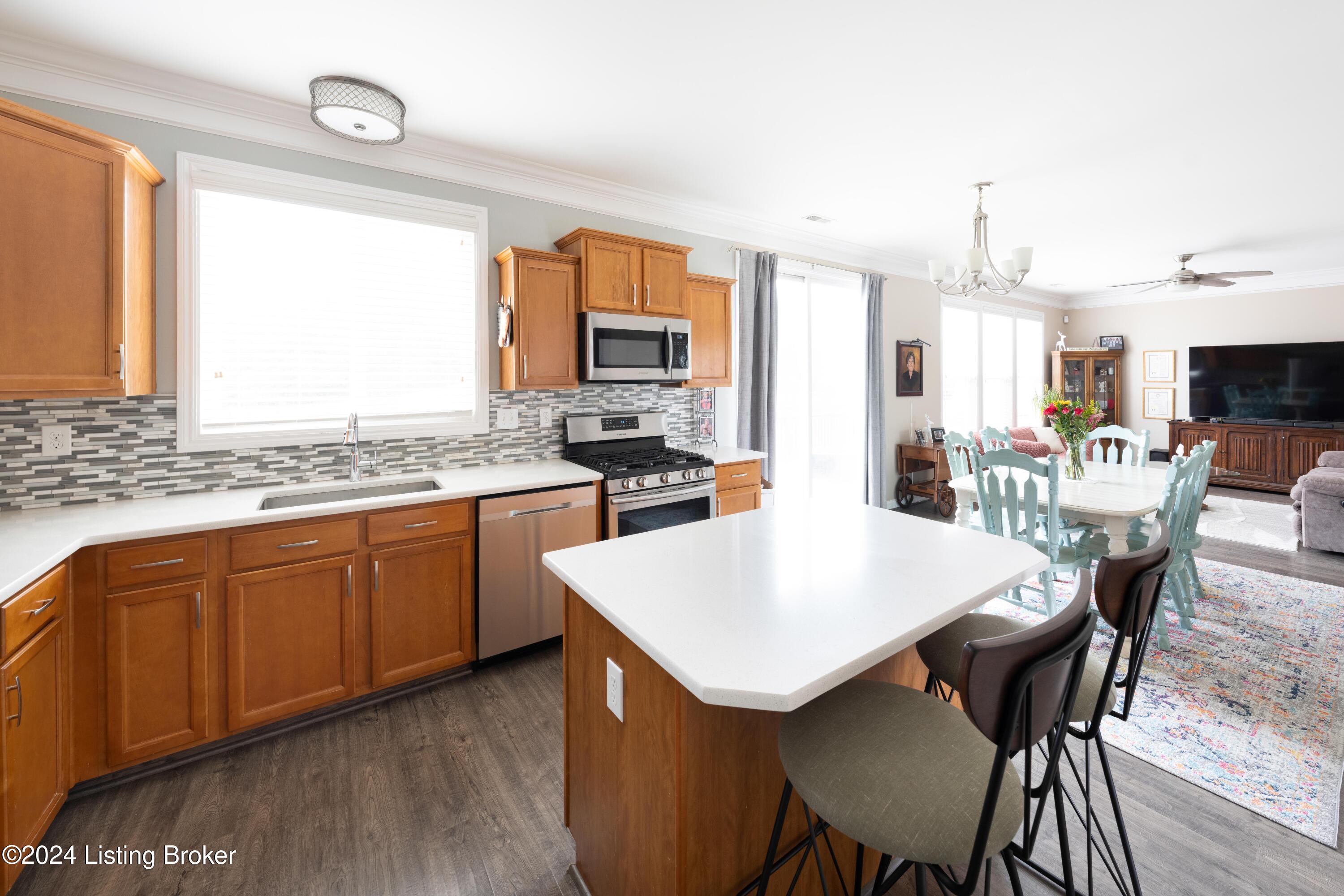 10120 Hornbeam Blvd