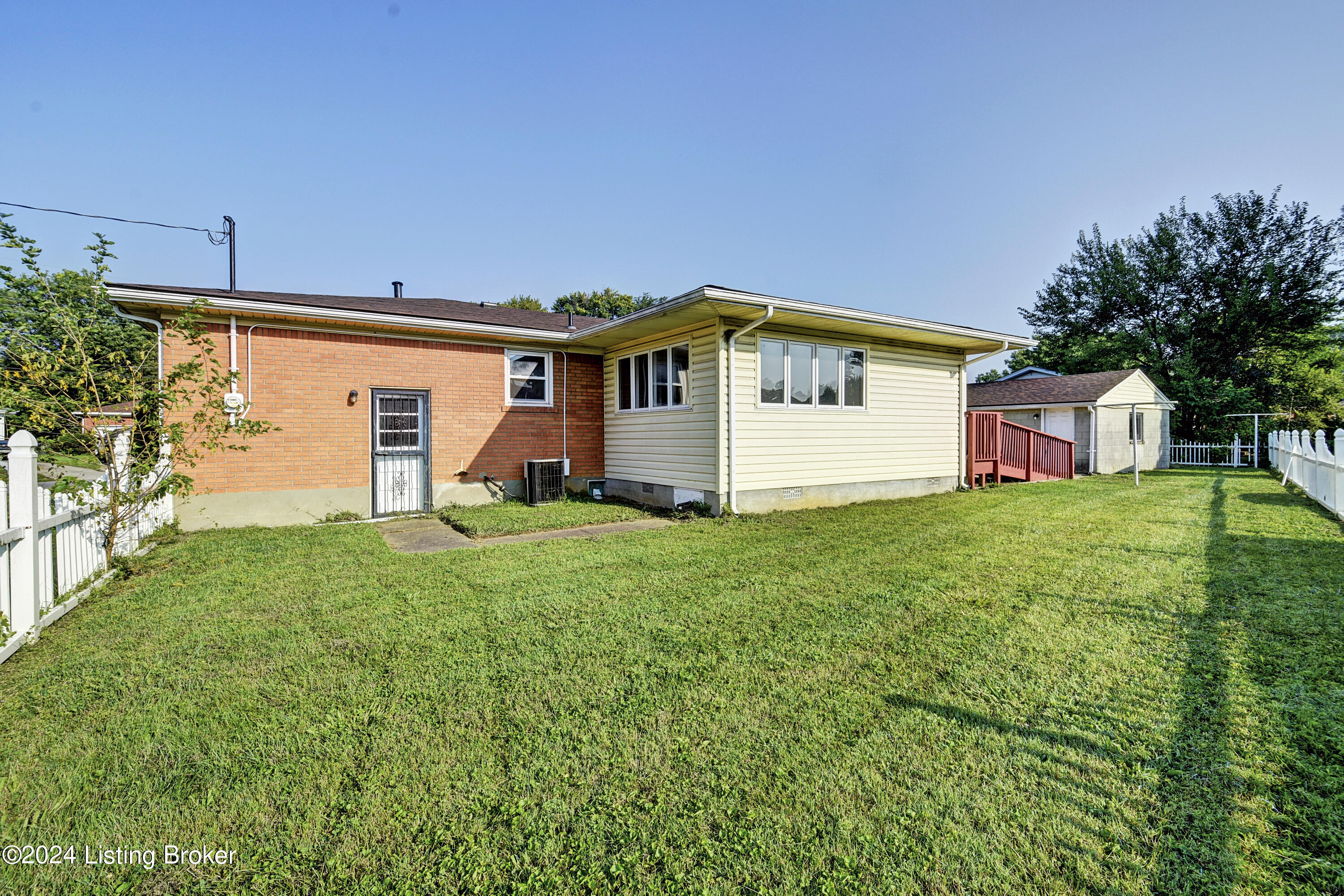 3115 Kingswood Way
