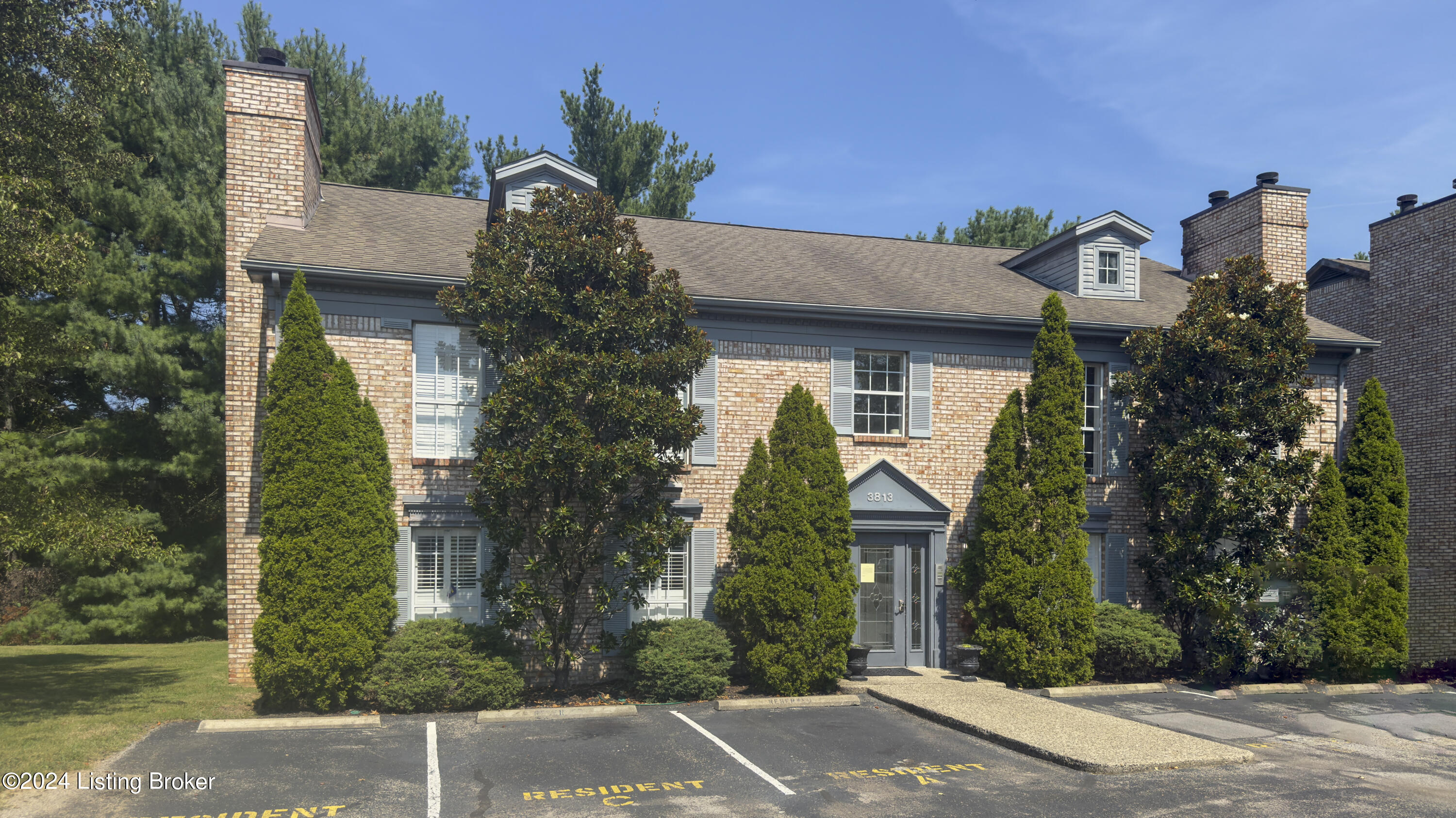 3813 Chamberlain Ln, APT B