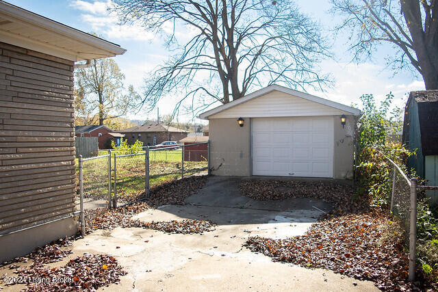 5312 Juanita Ln