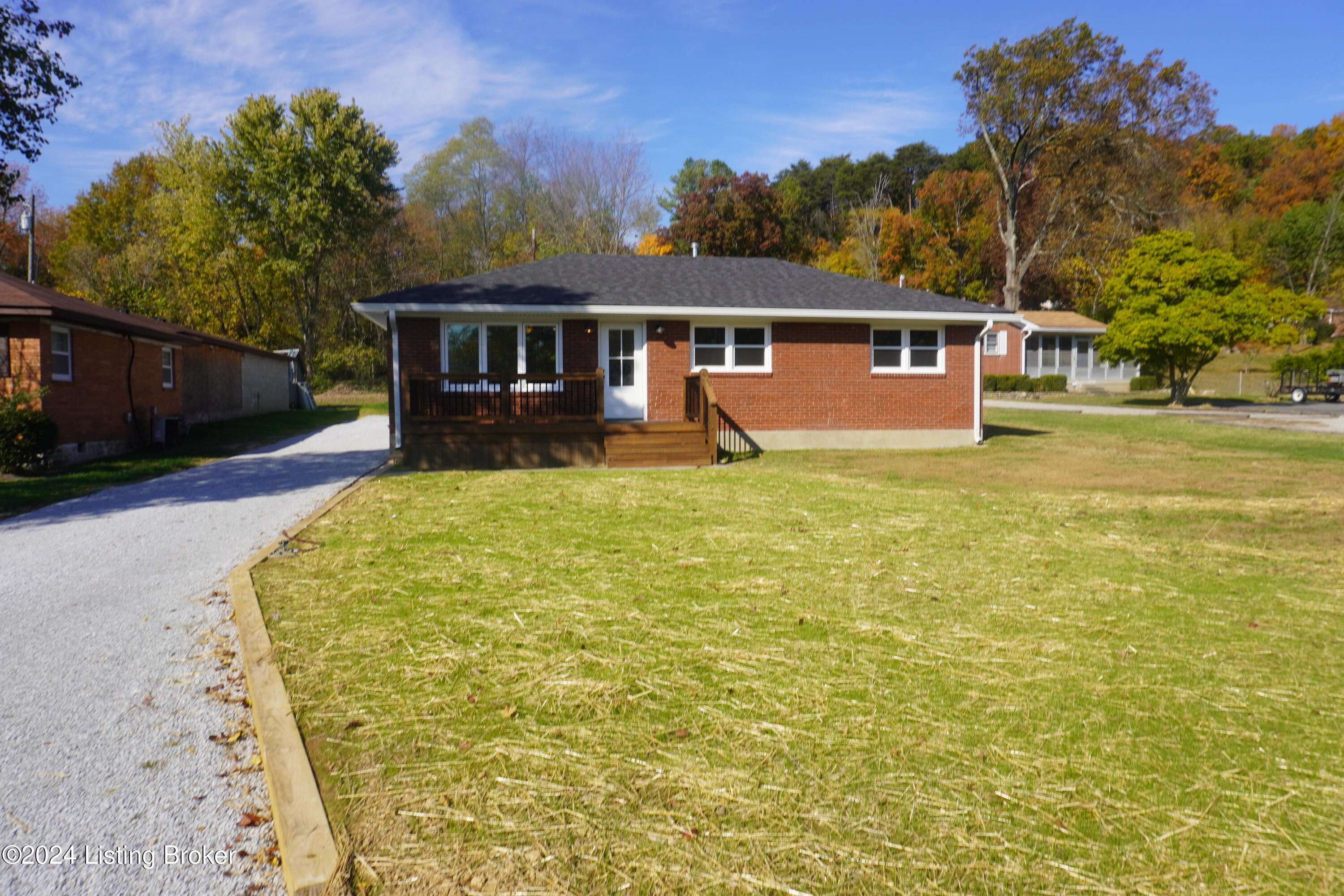 9308 3rd Street Rd