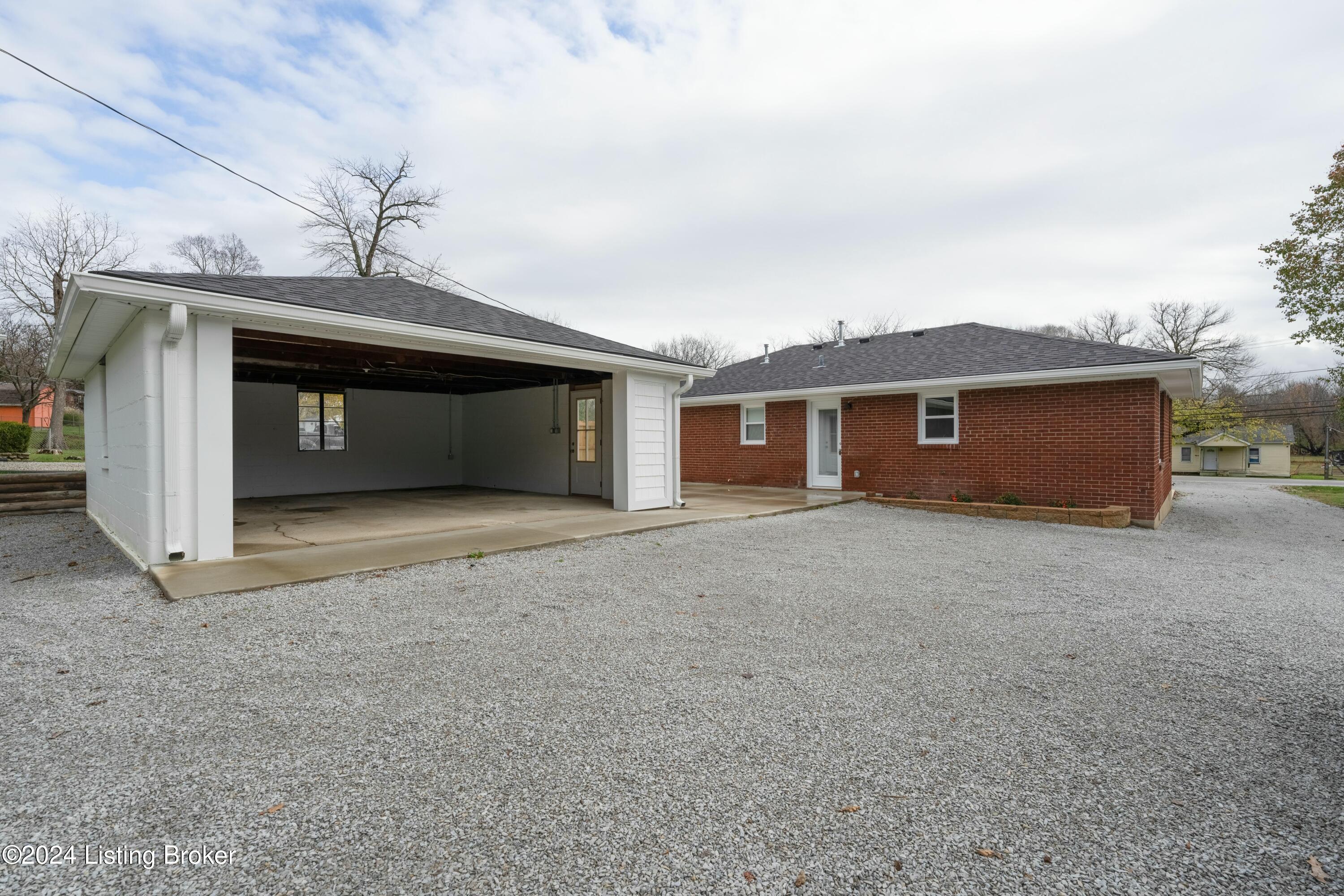 9308 3rd Street Rd