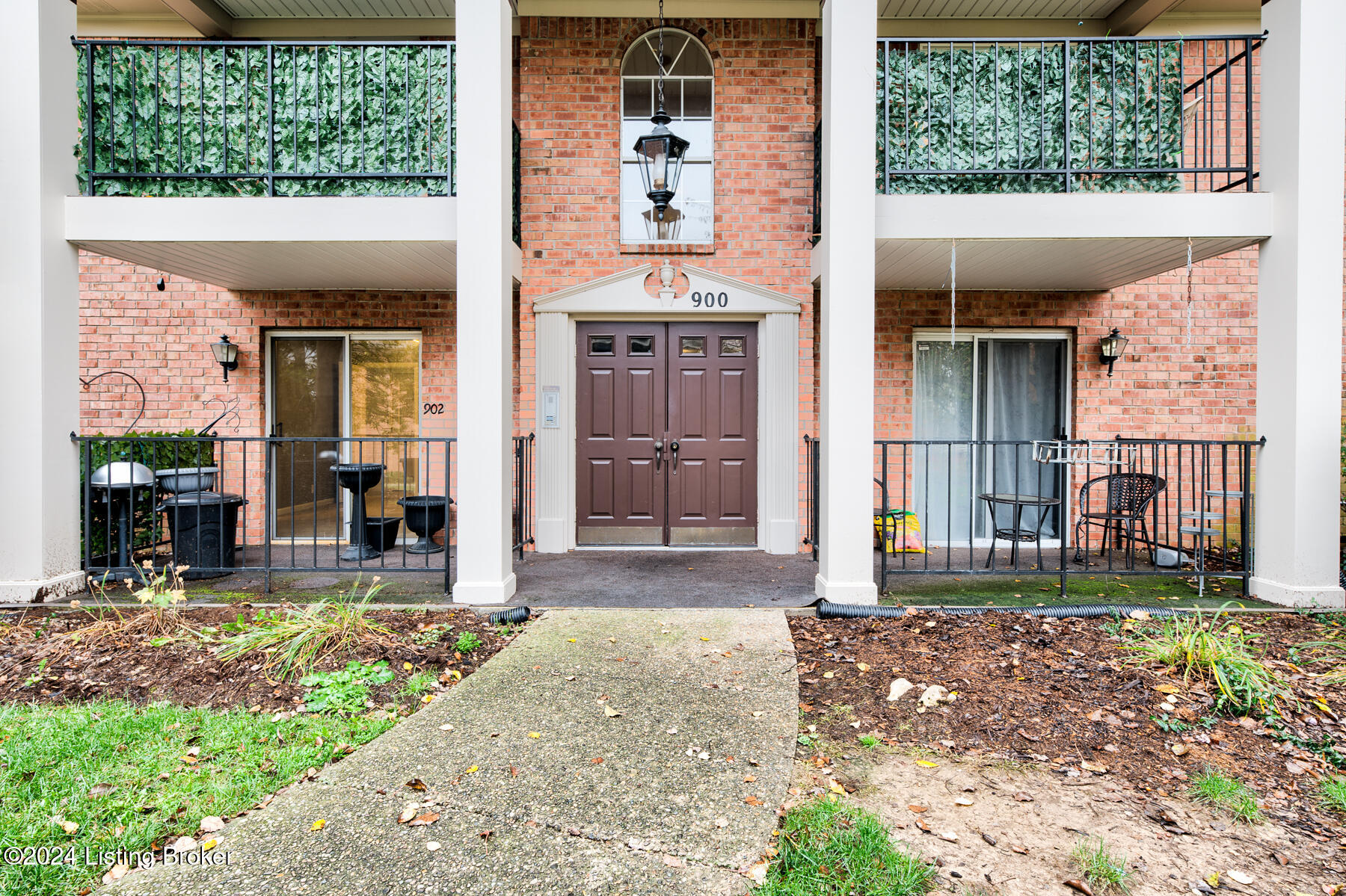 902 Forest Park Rd