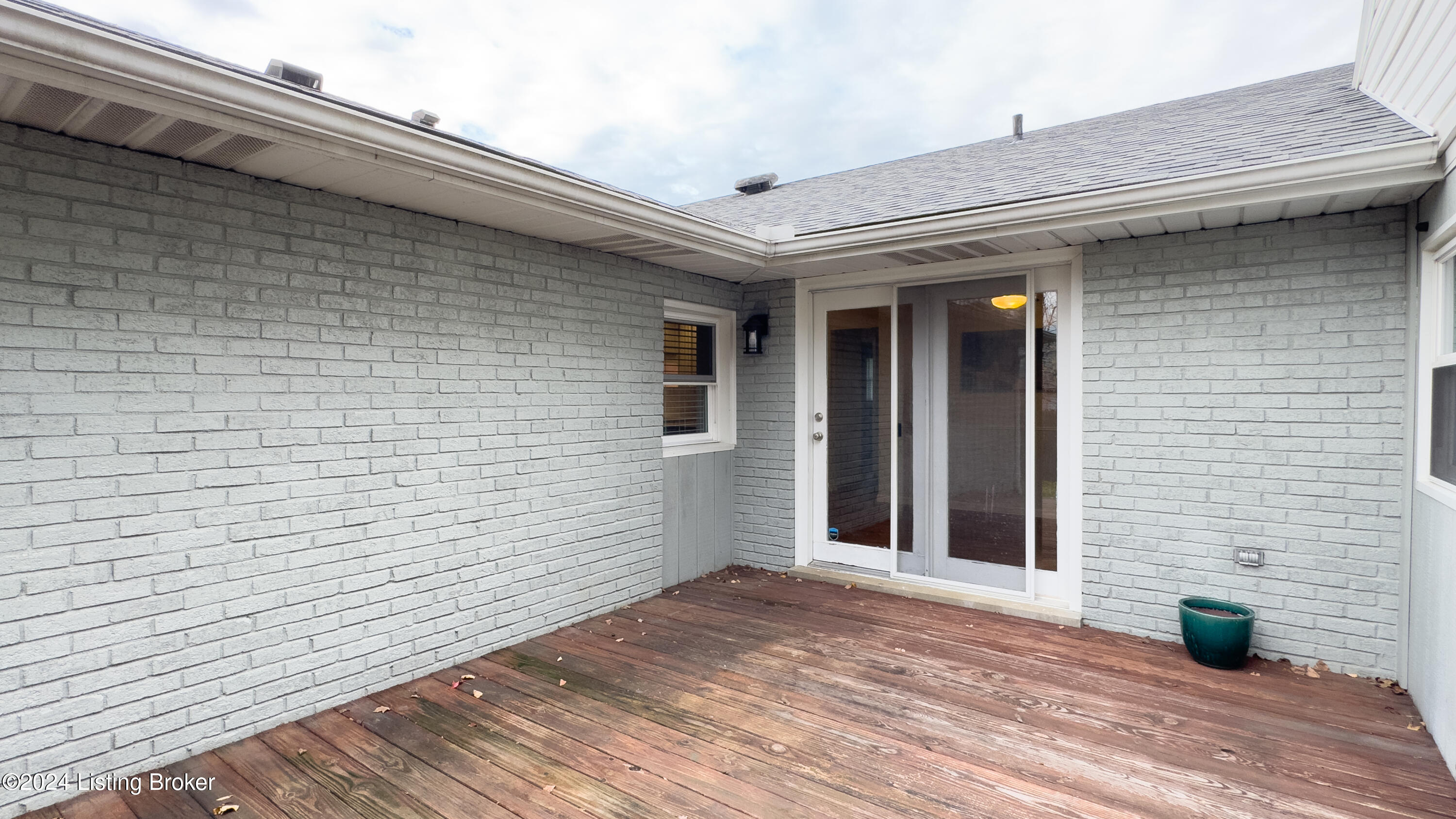 4415 Shenandoah Dr