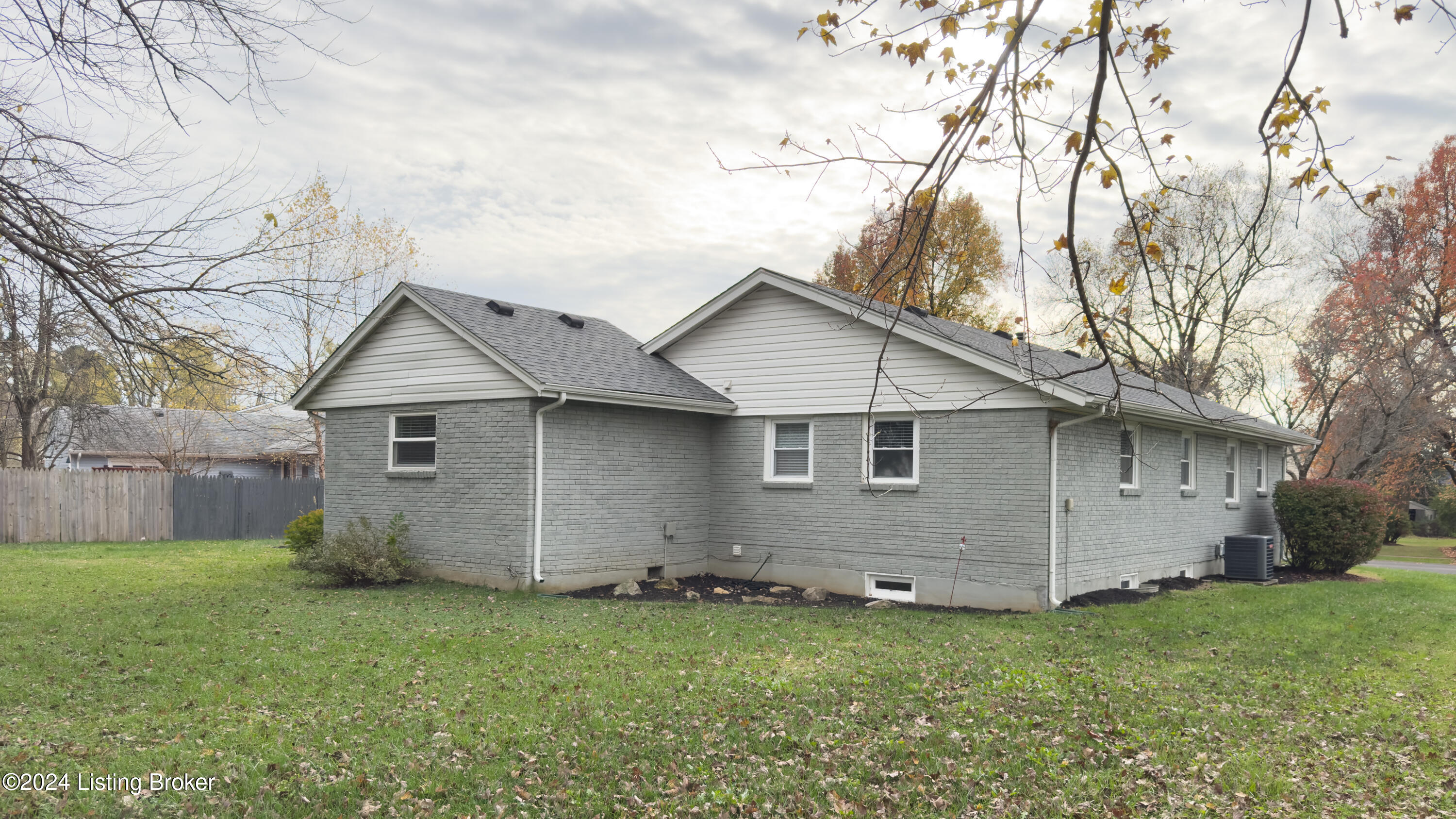 4415 Shenandoah Dr