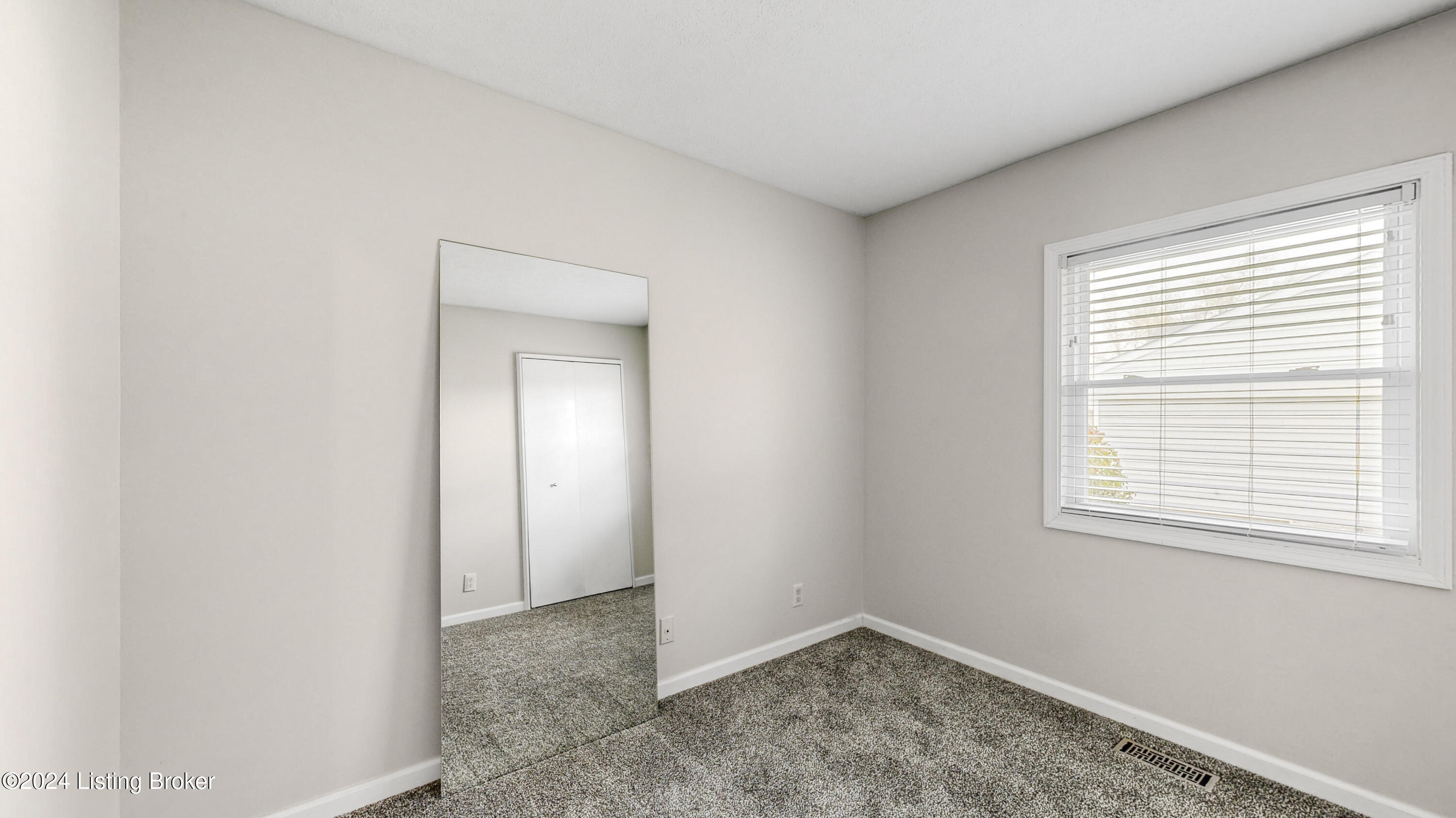 4415 Shenandoah Dr