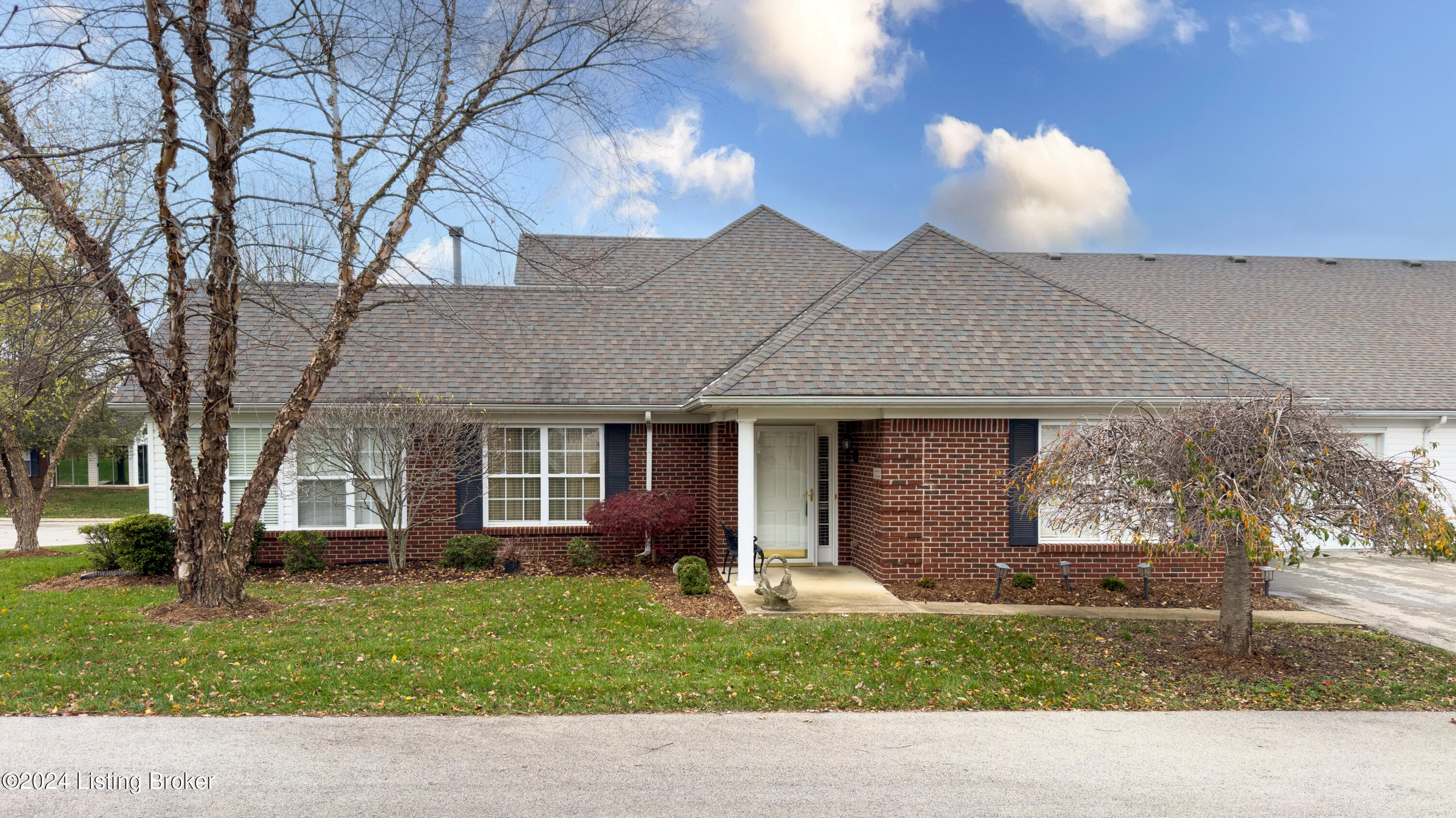10223 Pine Glen Cir