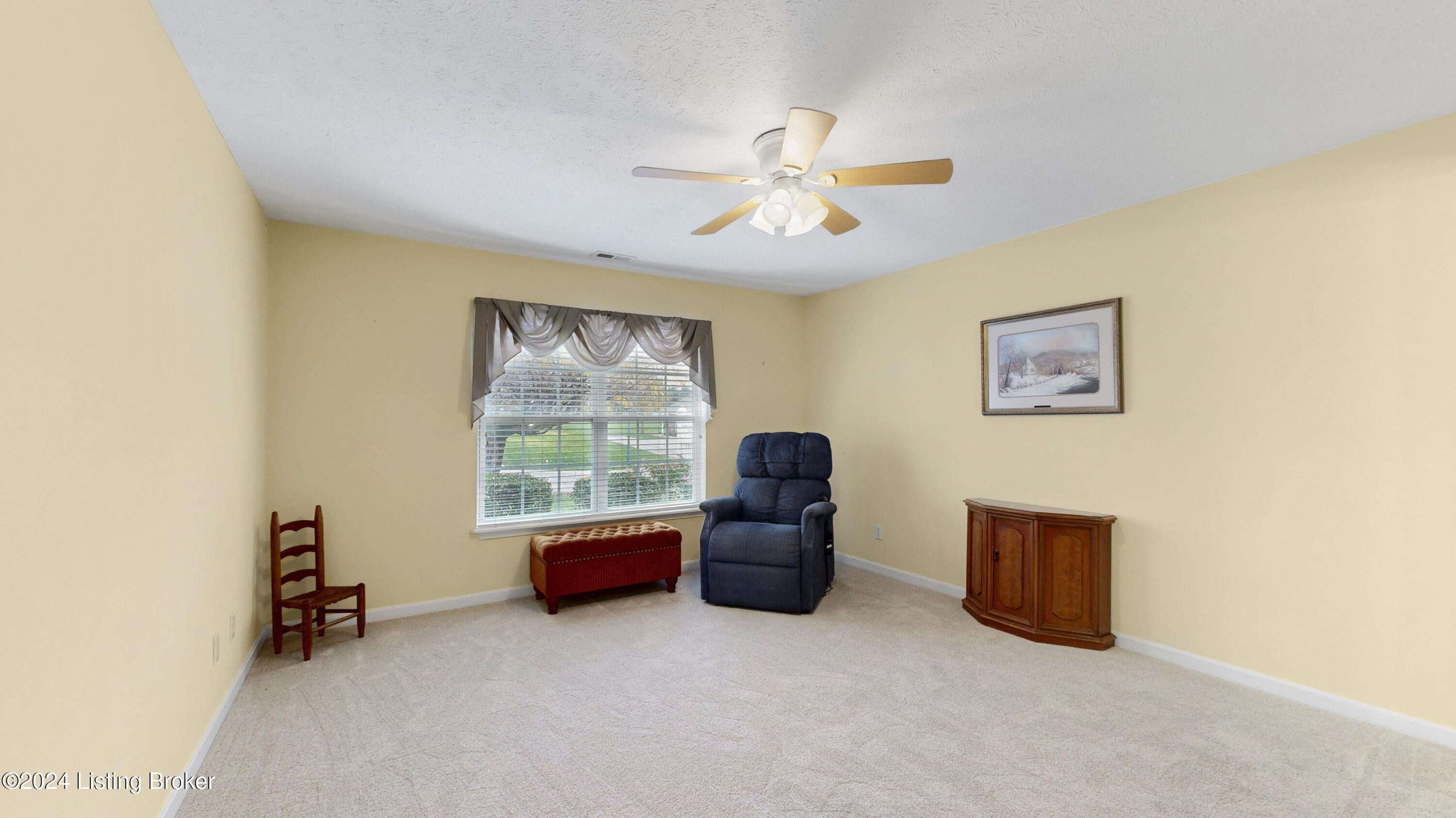 10223 Pine Glen Cir