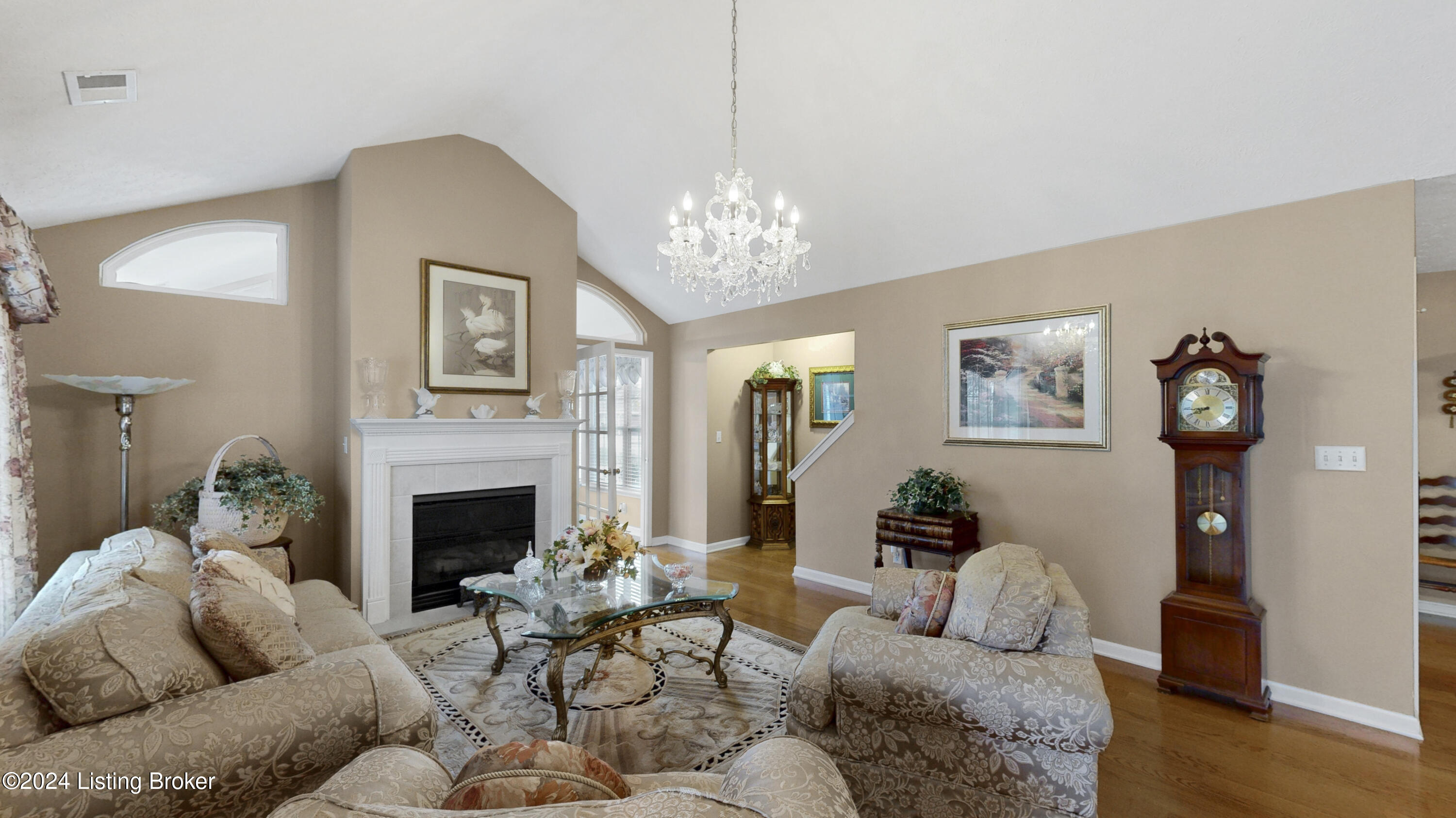 10223 Pine Glen Cir
