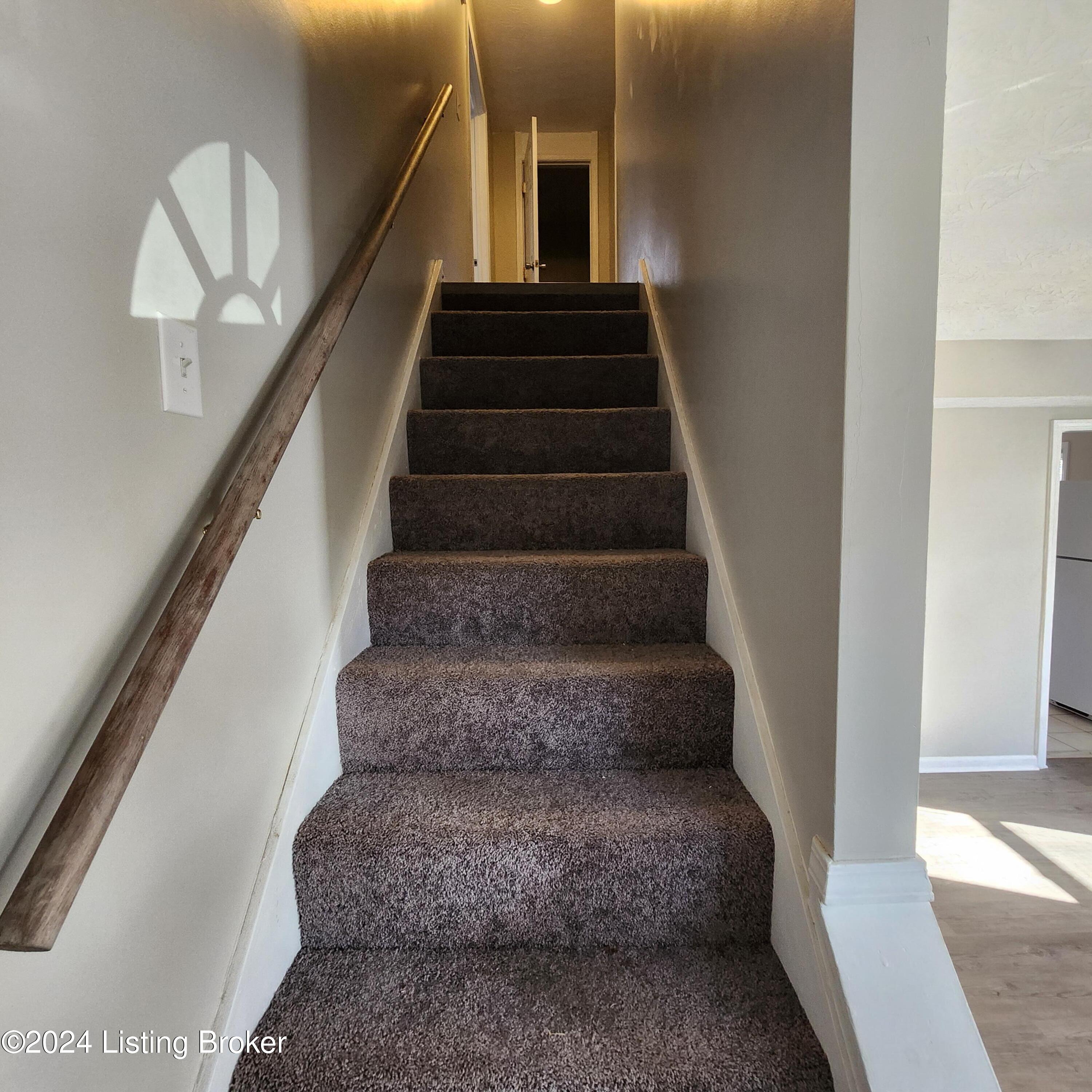 1542 Loney Ln