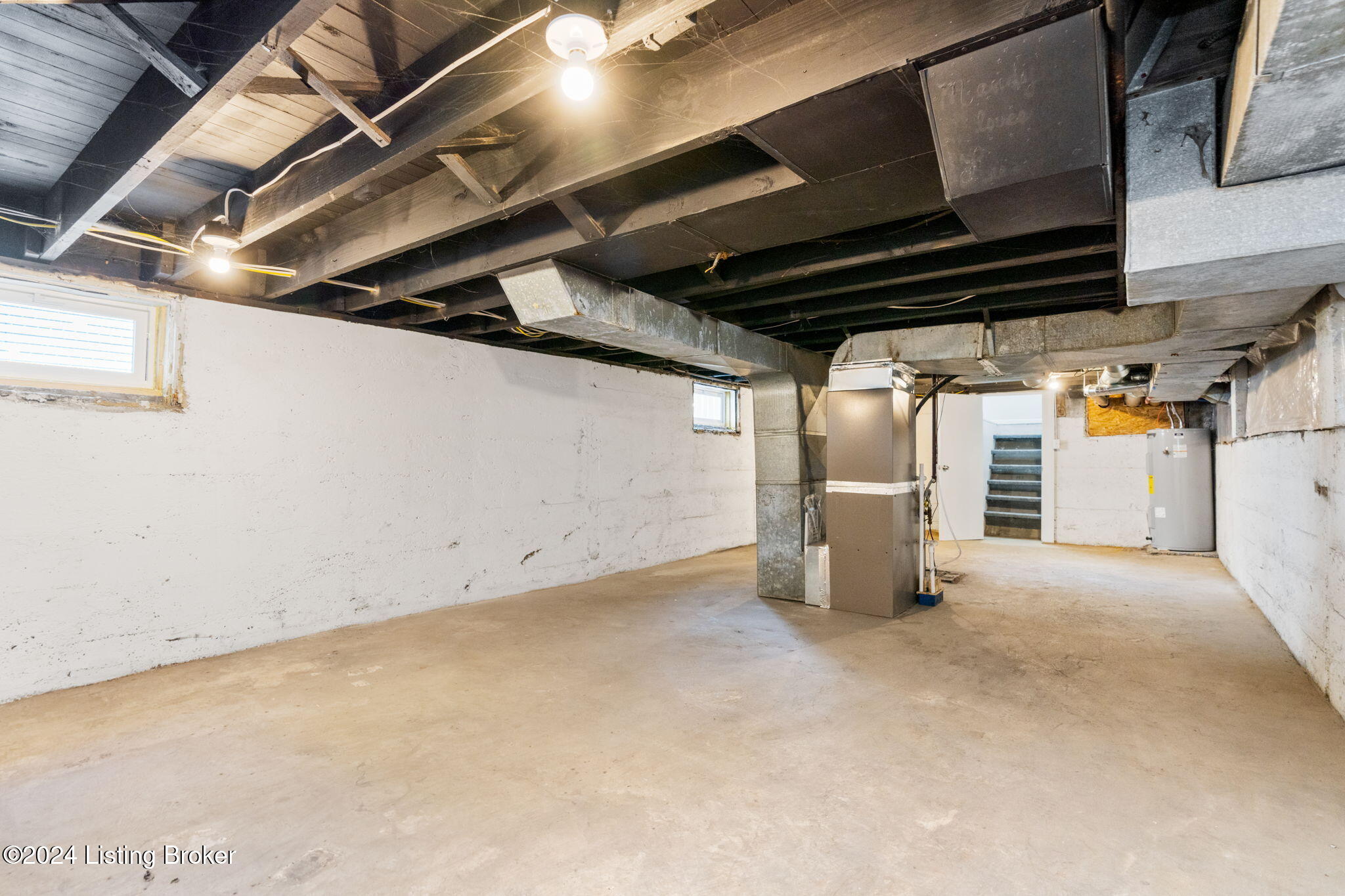 3036 University Rd